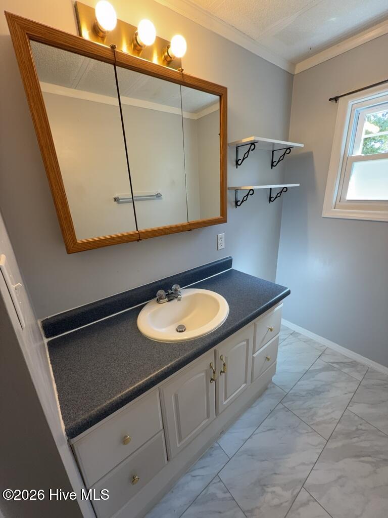 100570094 | Photo 12