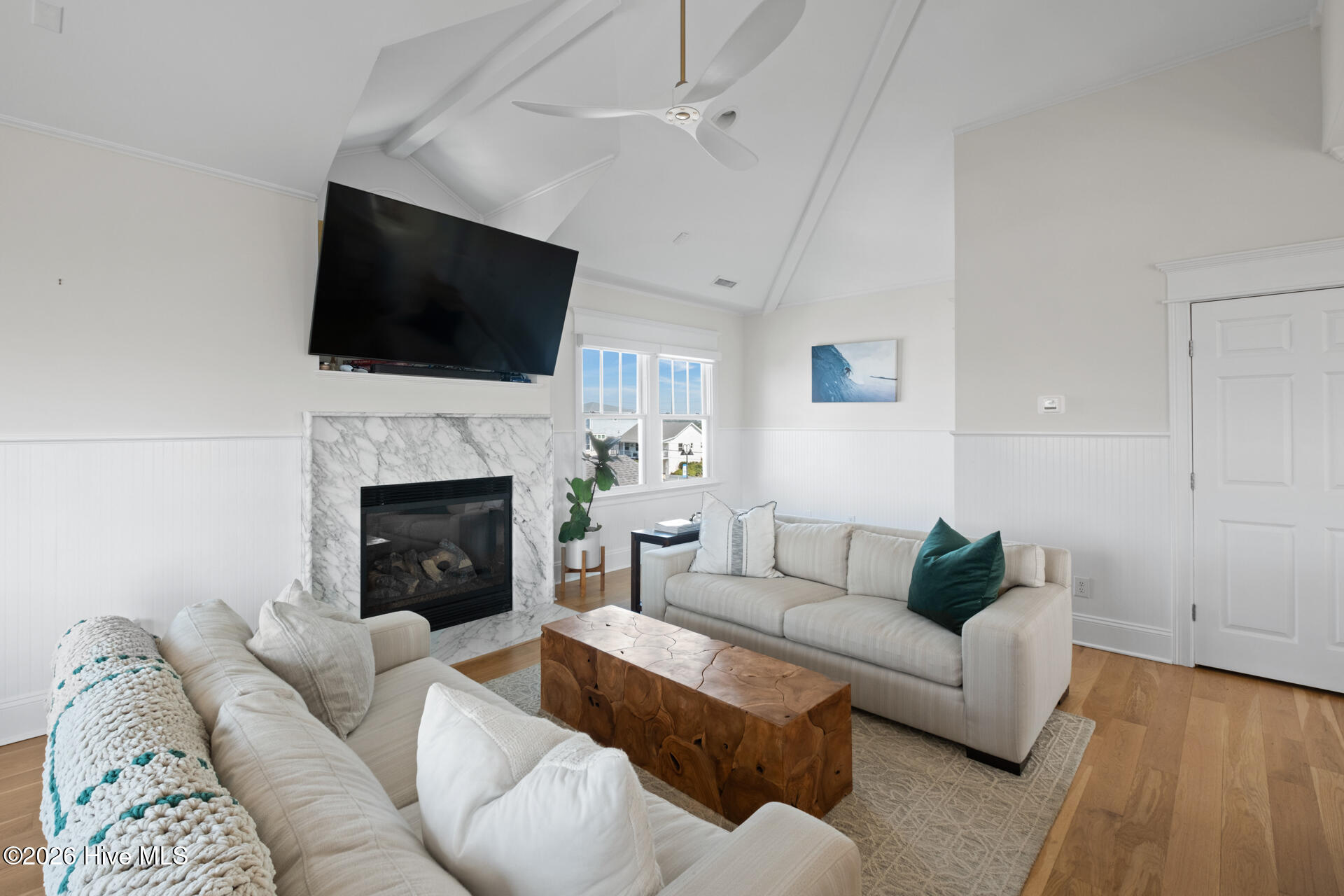 100567565 | Photo 15