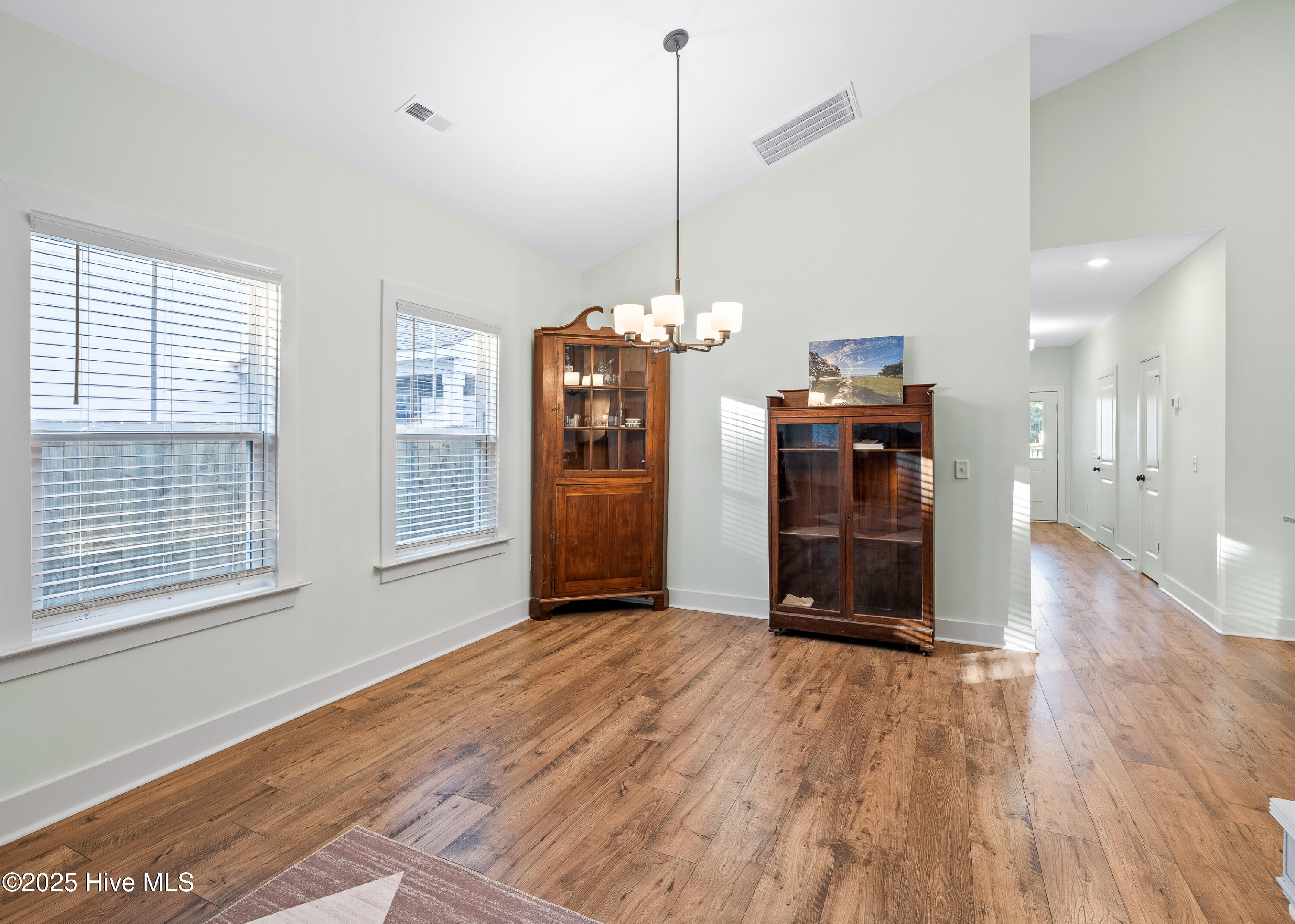 100539814 | Photo 17