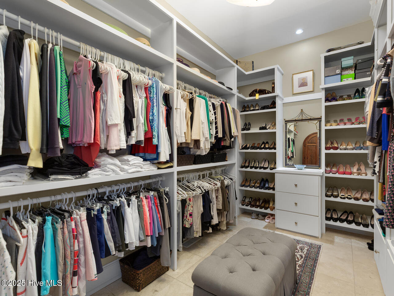 100526080 | Photo 35