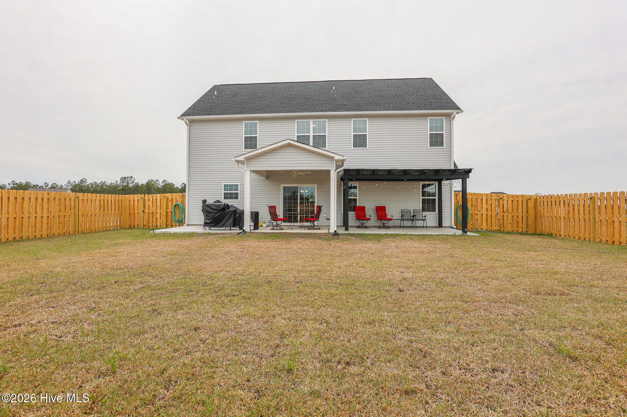 100566791 | Photo 42