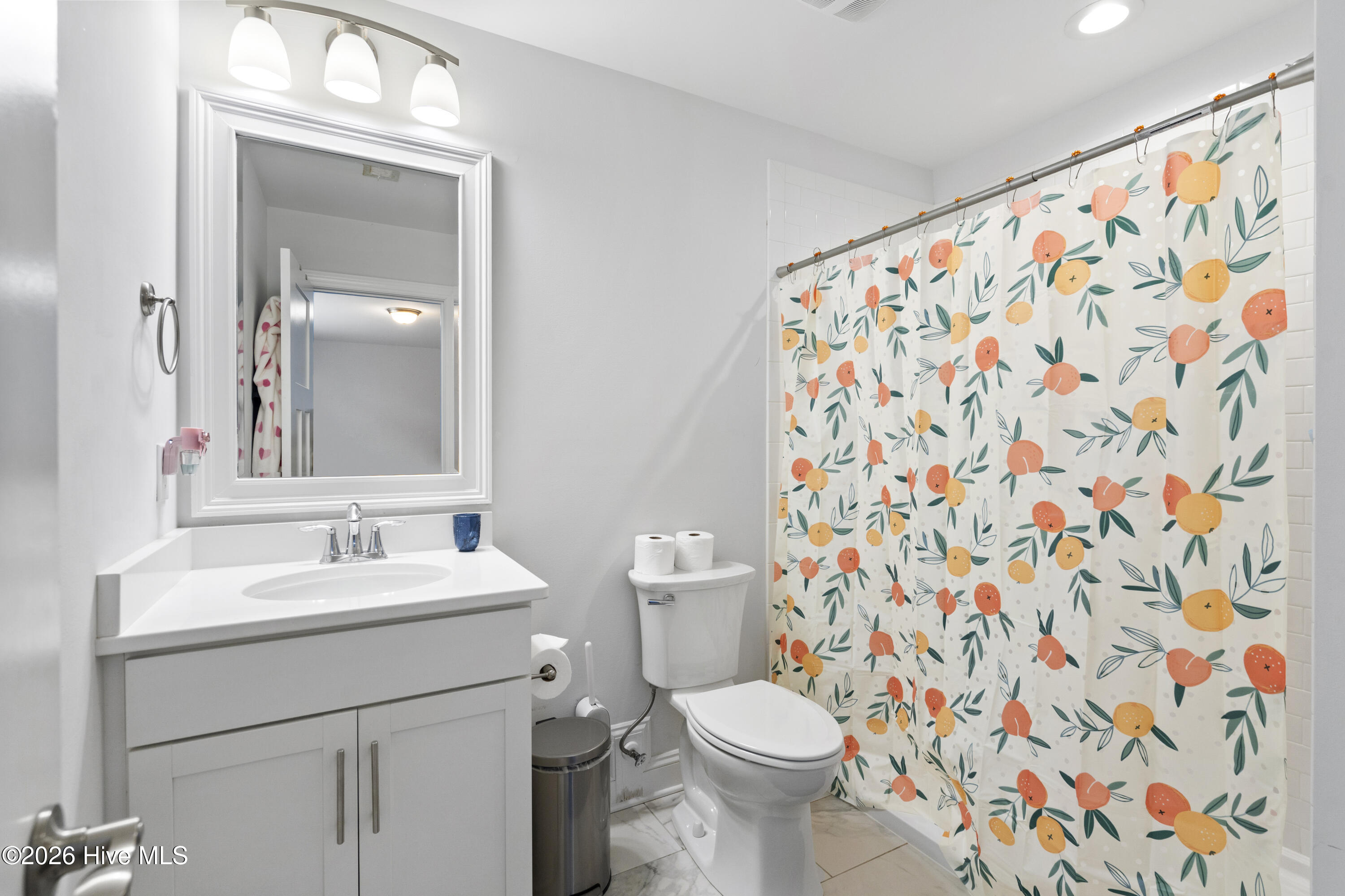 100554092 | Photo 26