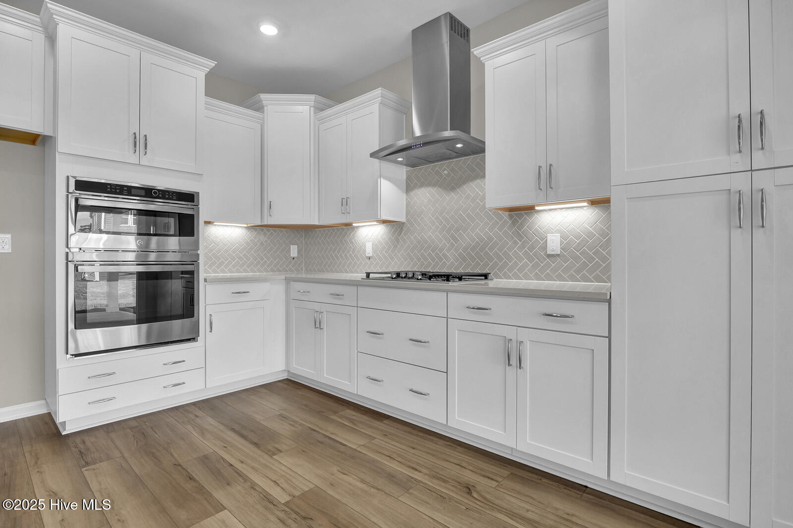 100515098 | Photo 13