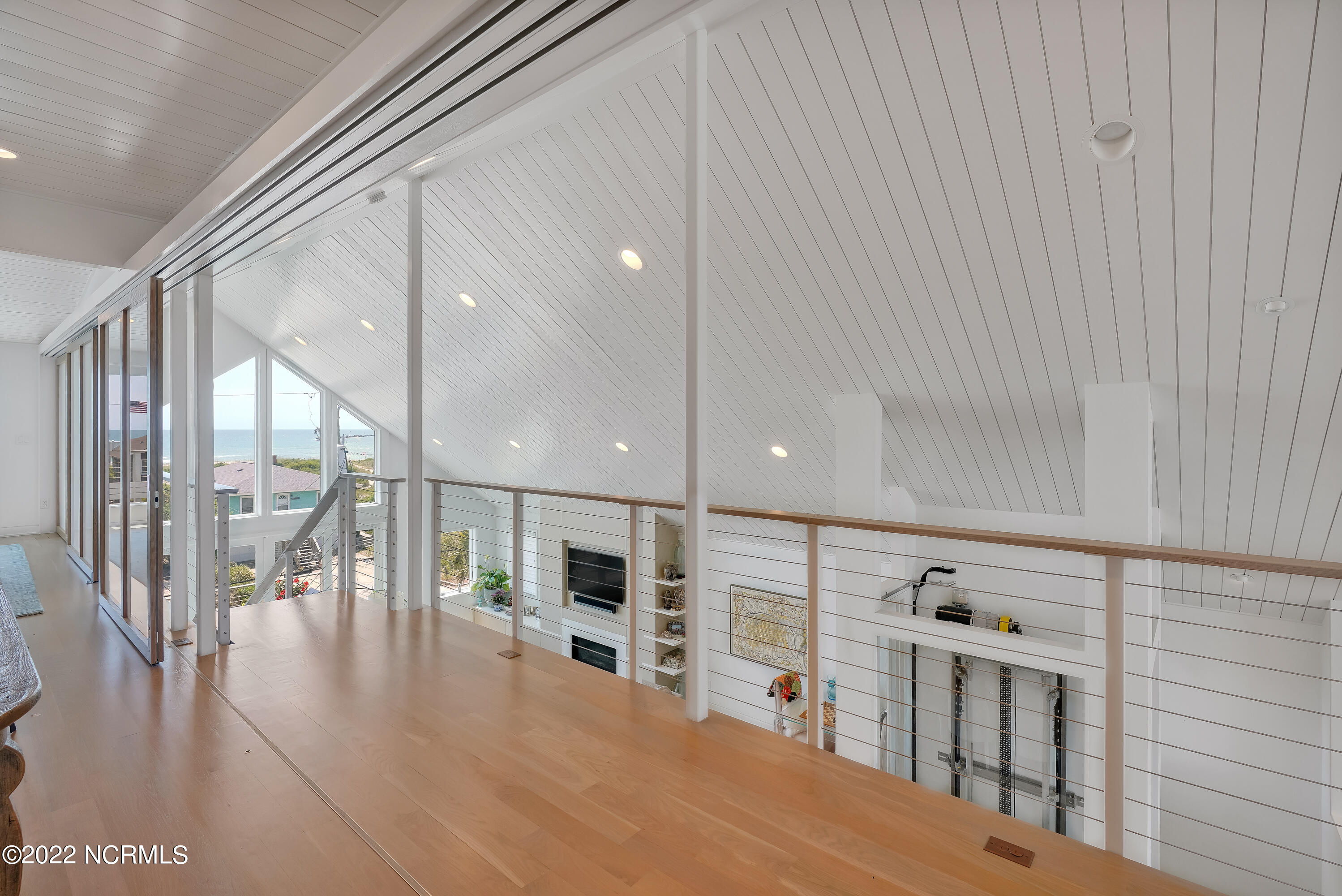 100462193 | Photo 40