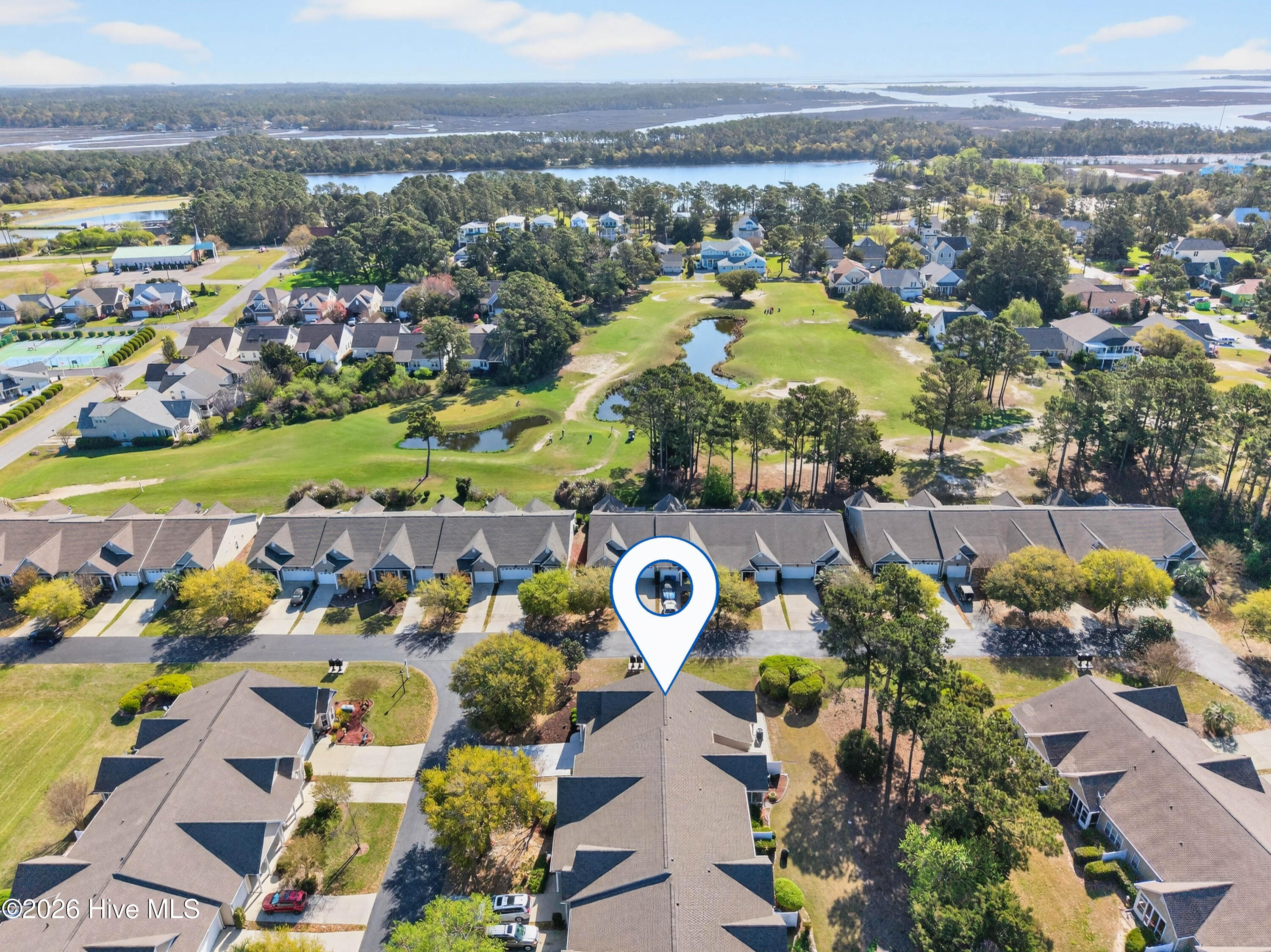 100564275 | Photo 42