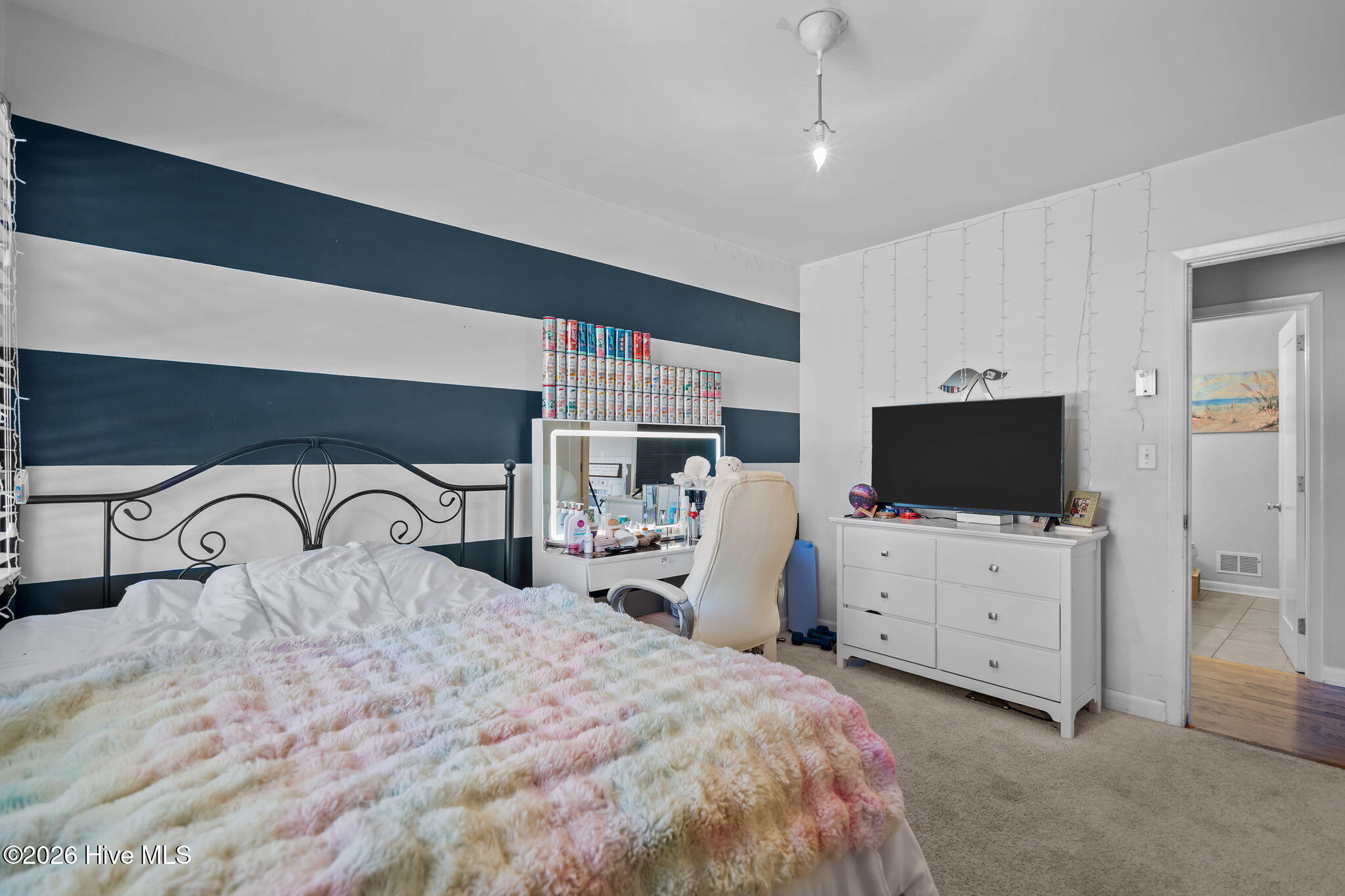 100525803 | Photo 25