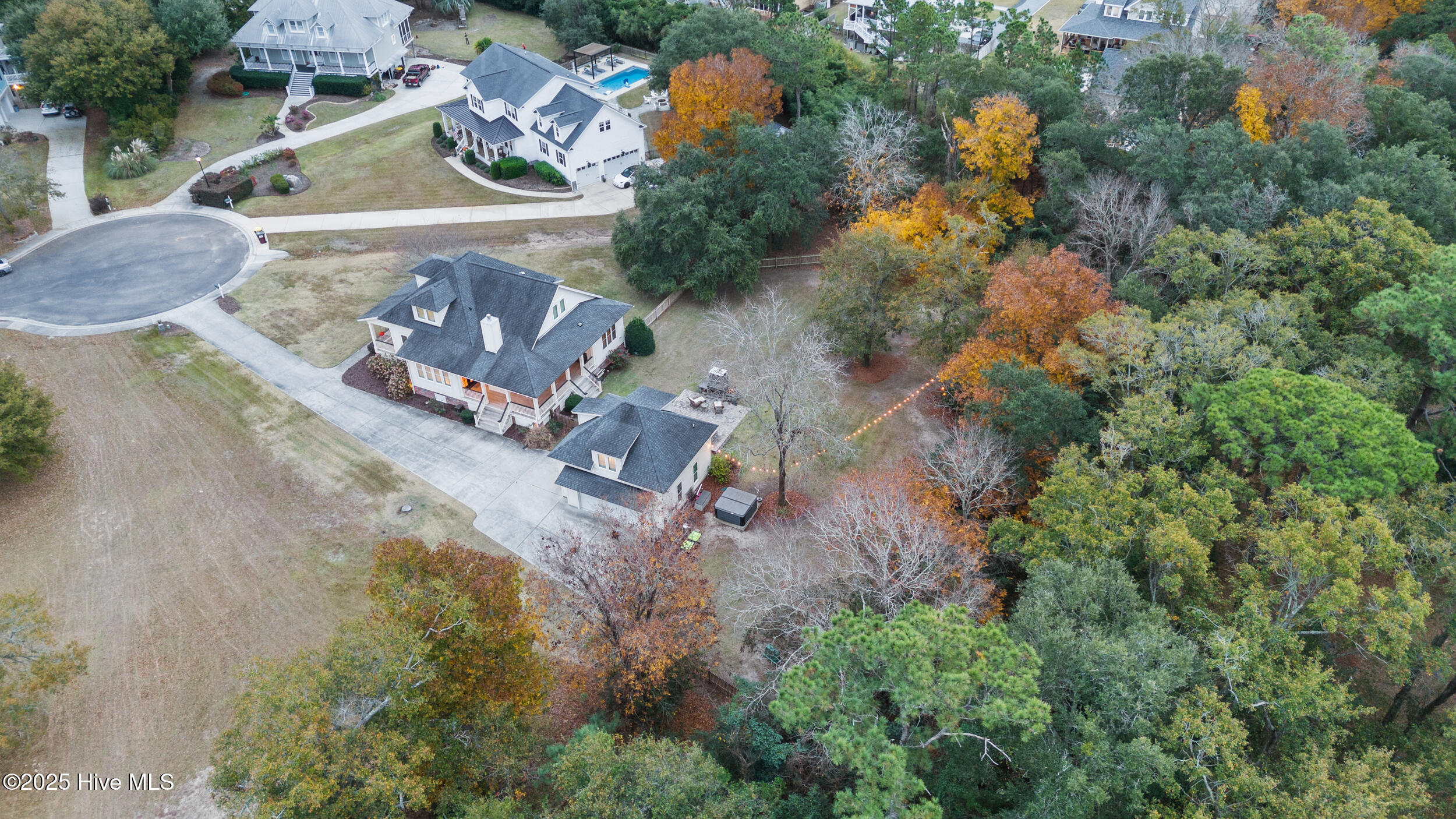 100543217 | Photo 84