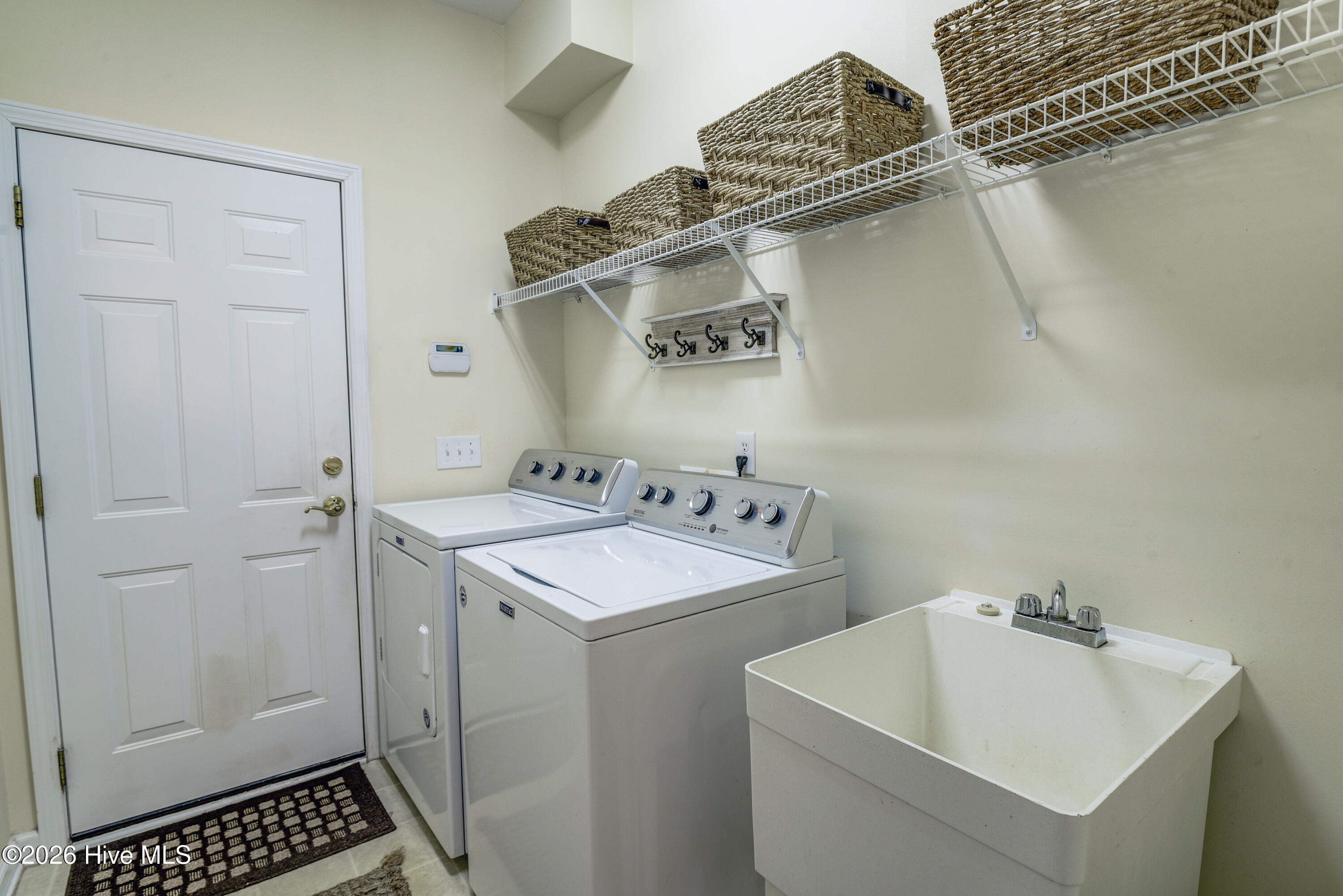 100554732 | Photo 30