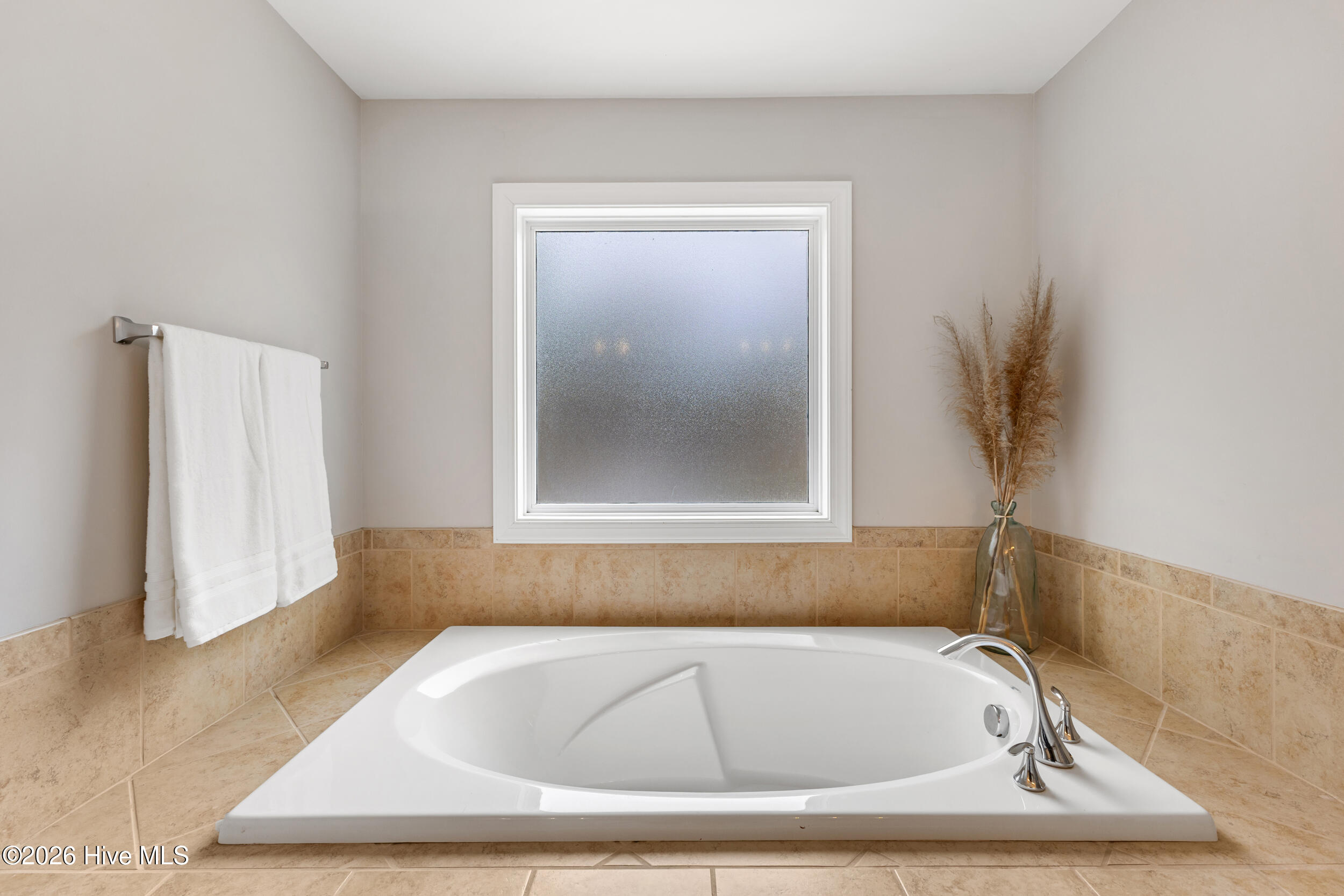 100557011 | Photo 27