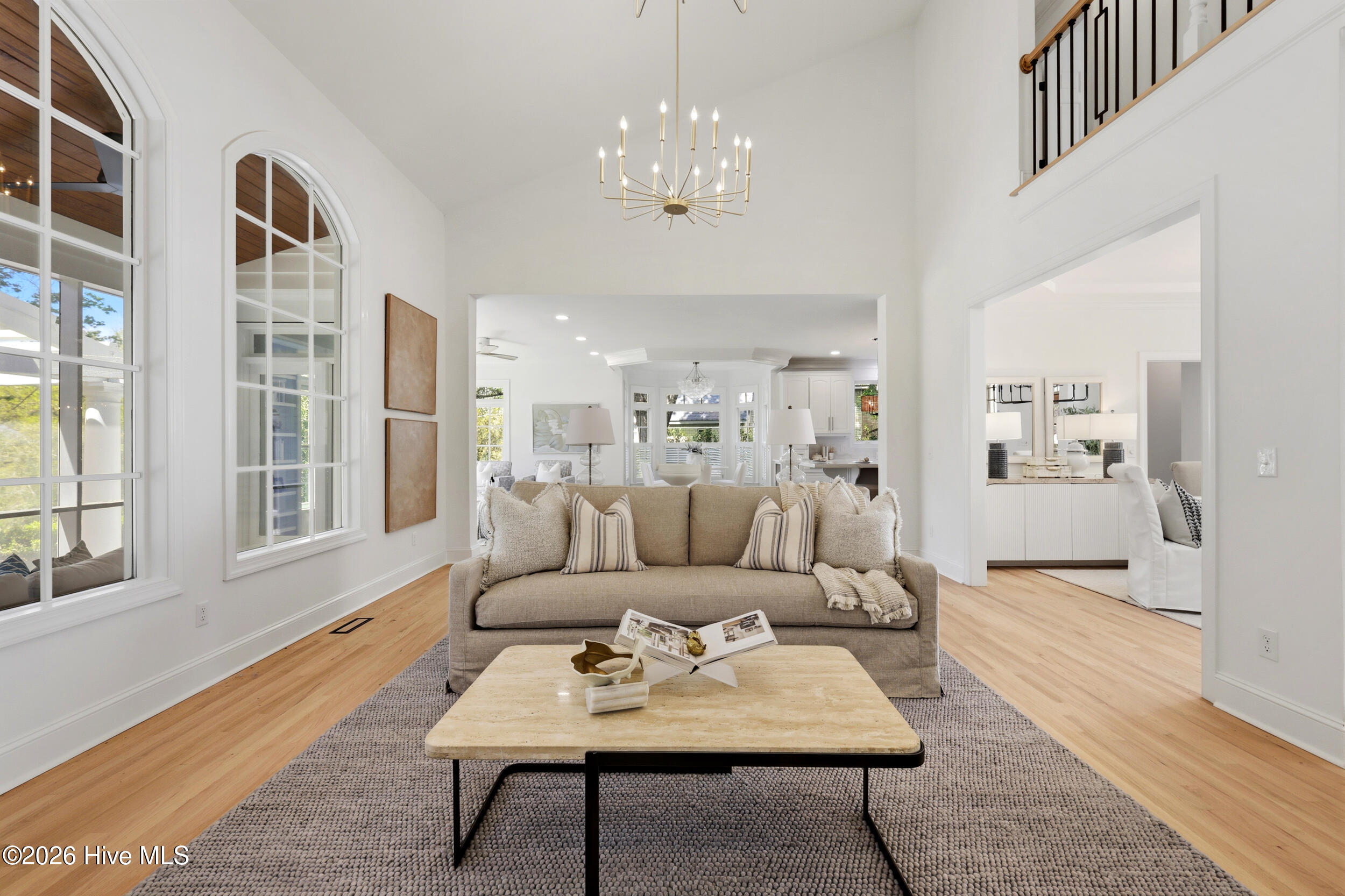 100540721 | Photo 17