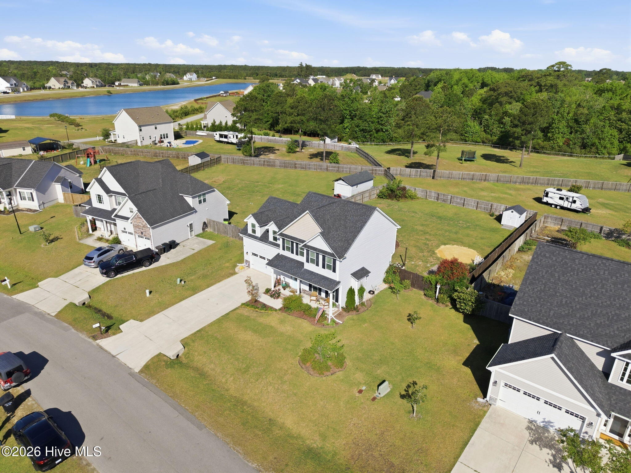 100570576 | Photo 47