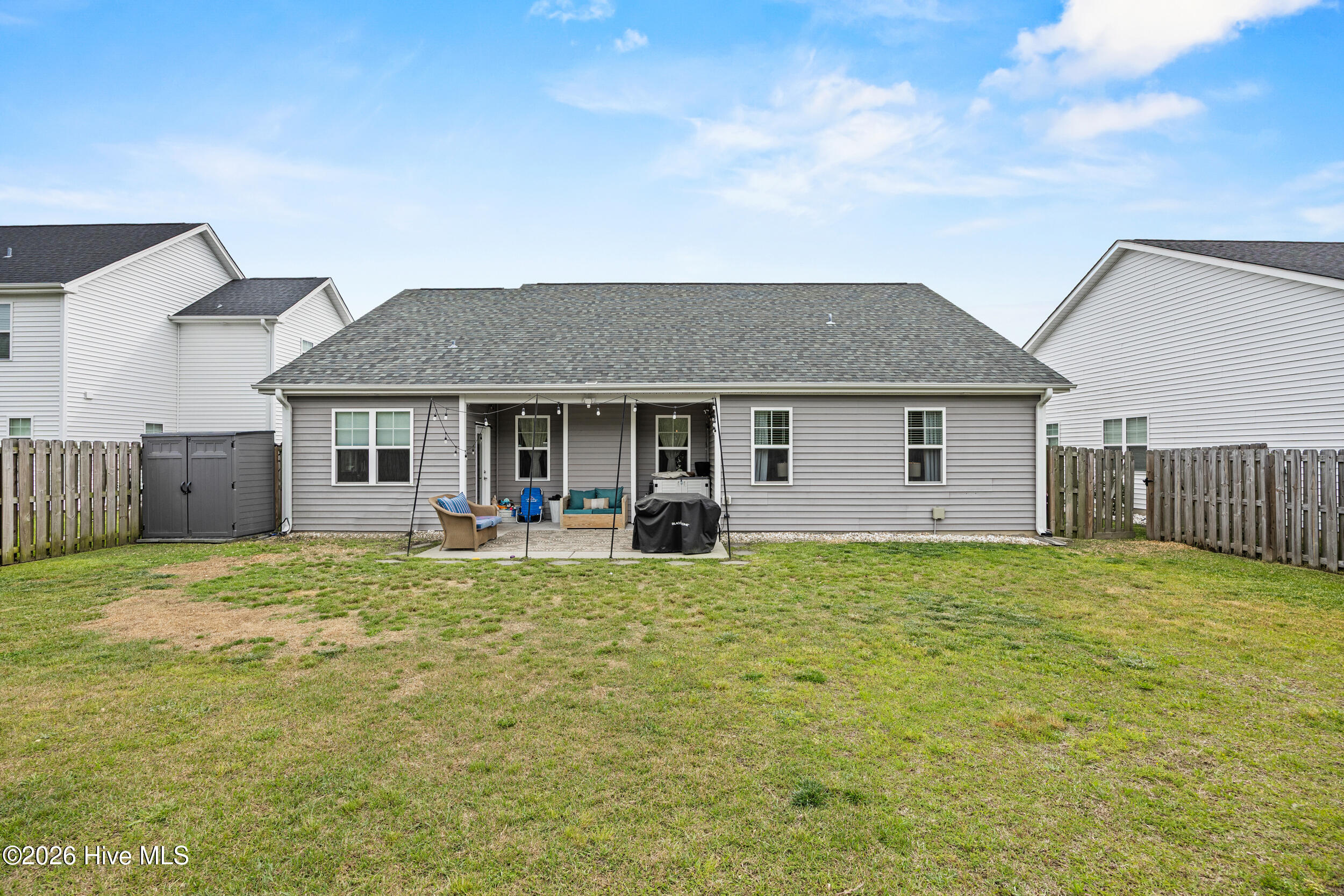 100565874 | Photo 27