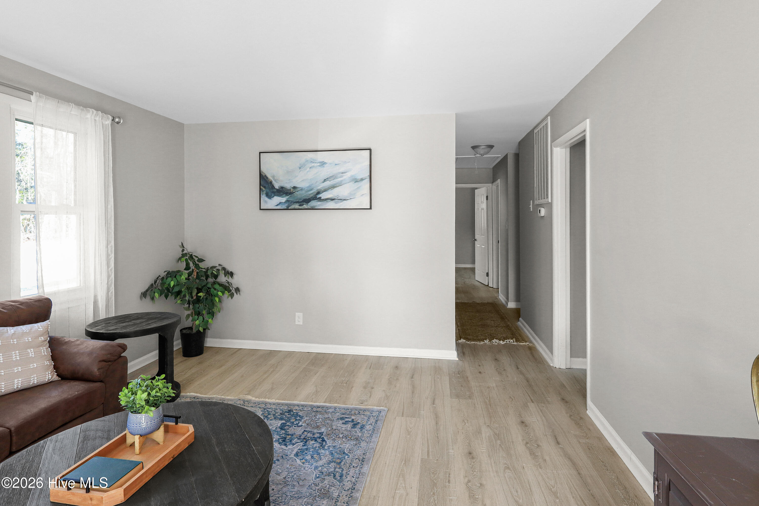 100553720 | Photo 12