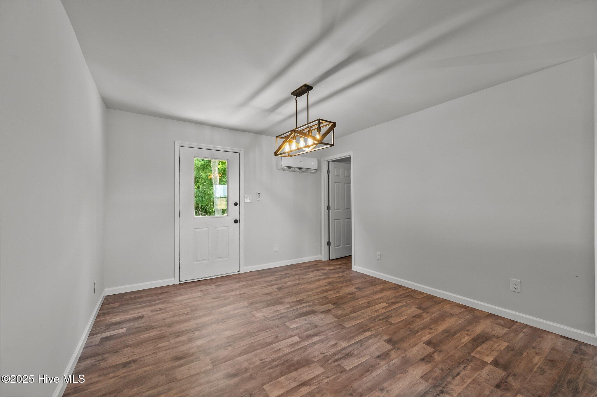 100544808 | Photo 18