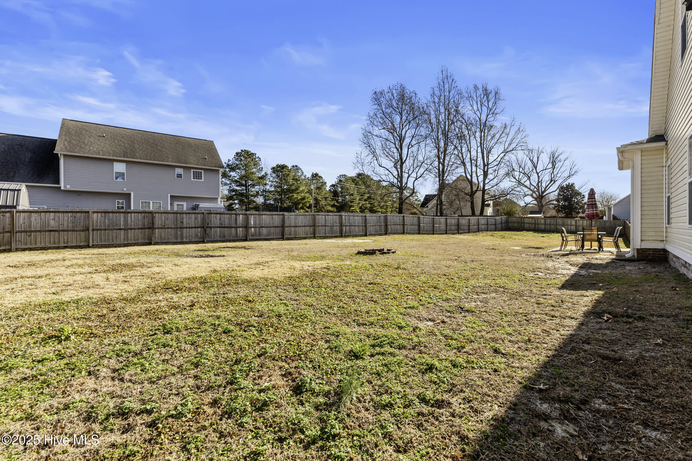 100545570 | Photo 32