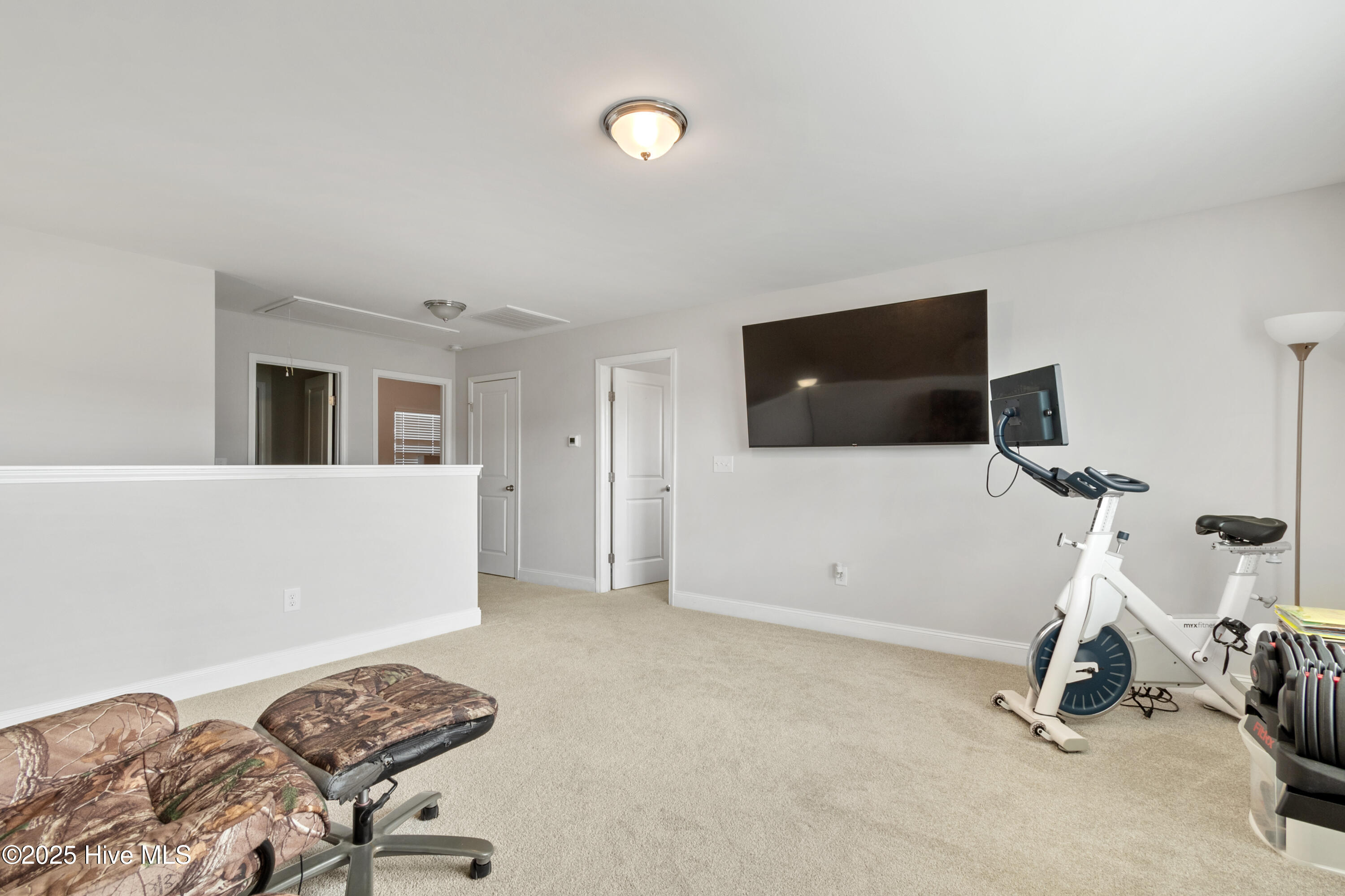 100561939 | Photo 21