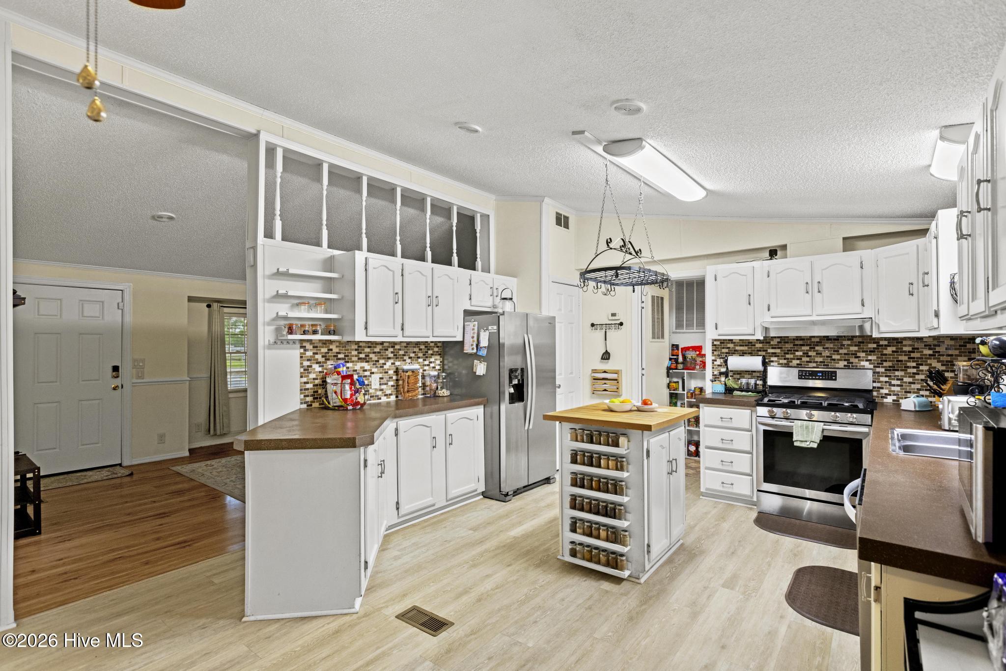 4th image of 408 Quailridge Ct, Swansboro, NC 28584 | MLS# 100590528