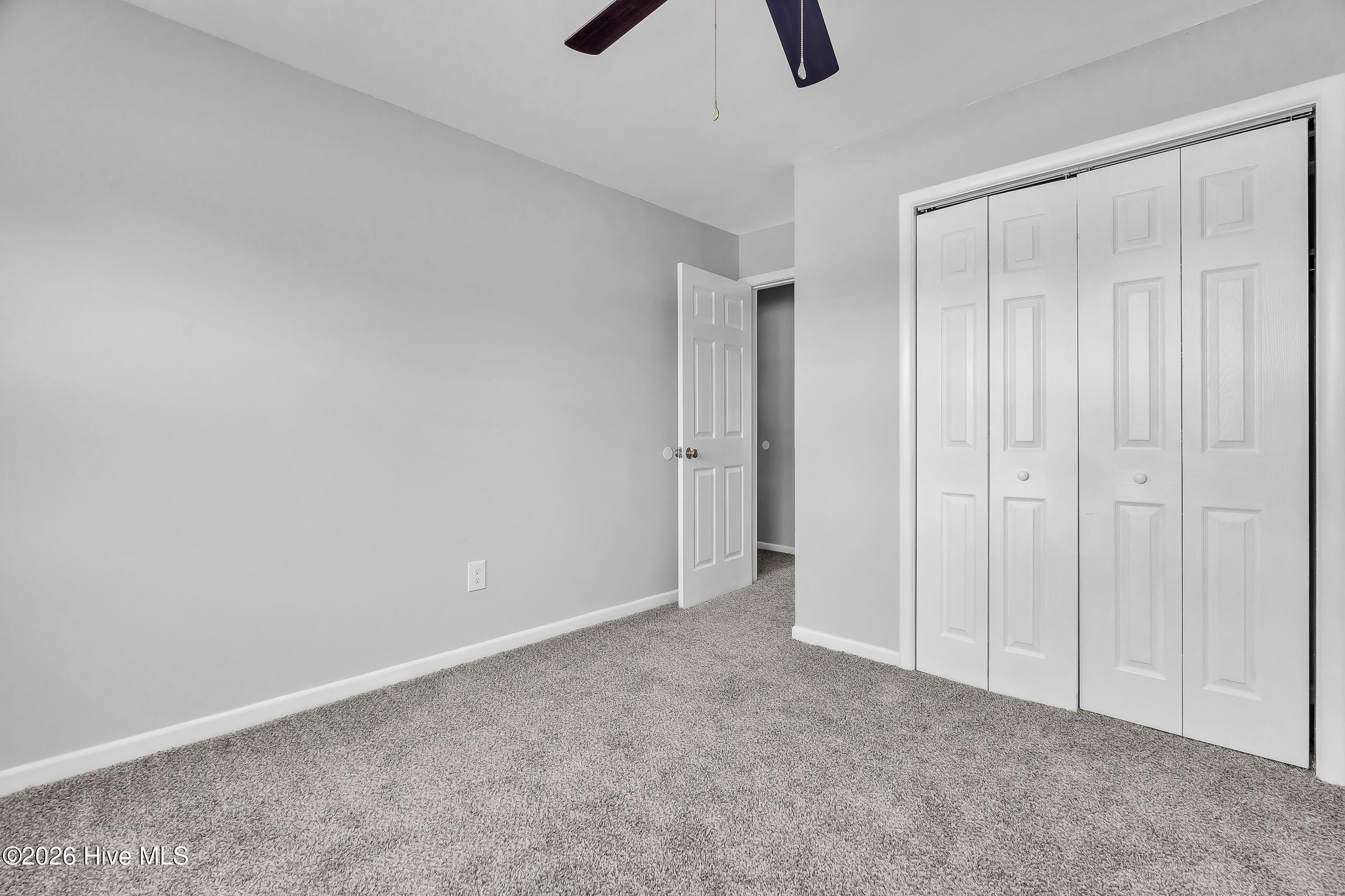 100561824 | Photo 15