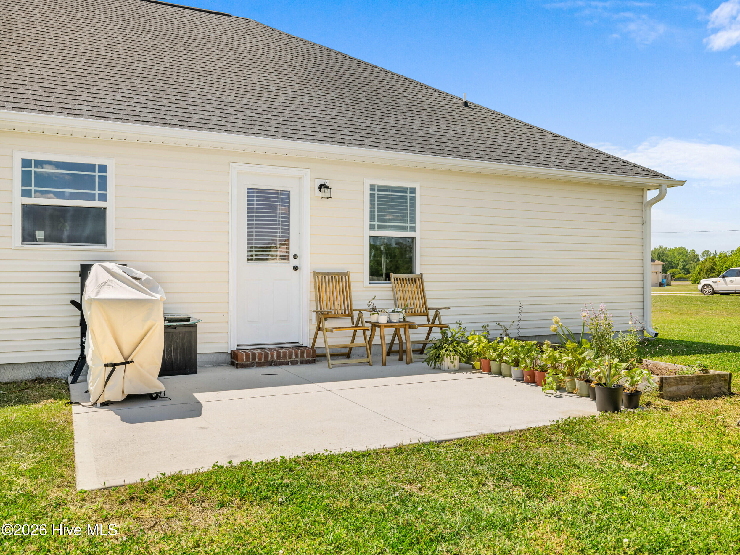 100569588 | Photo 37