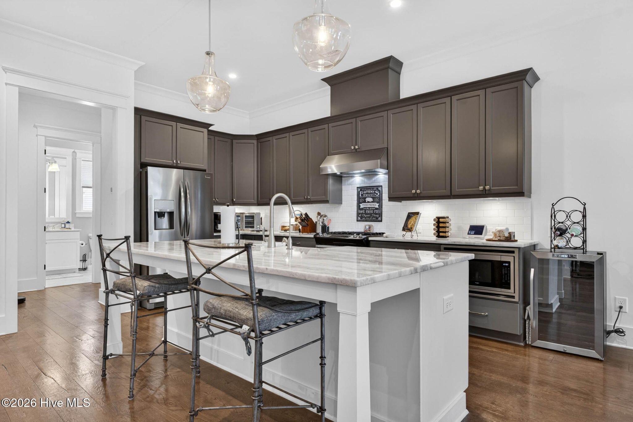 100569048 | Photo 10