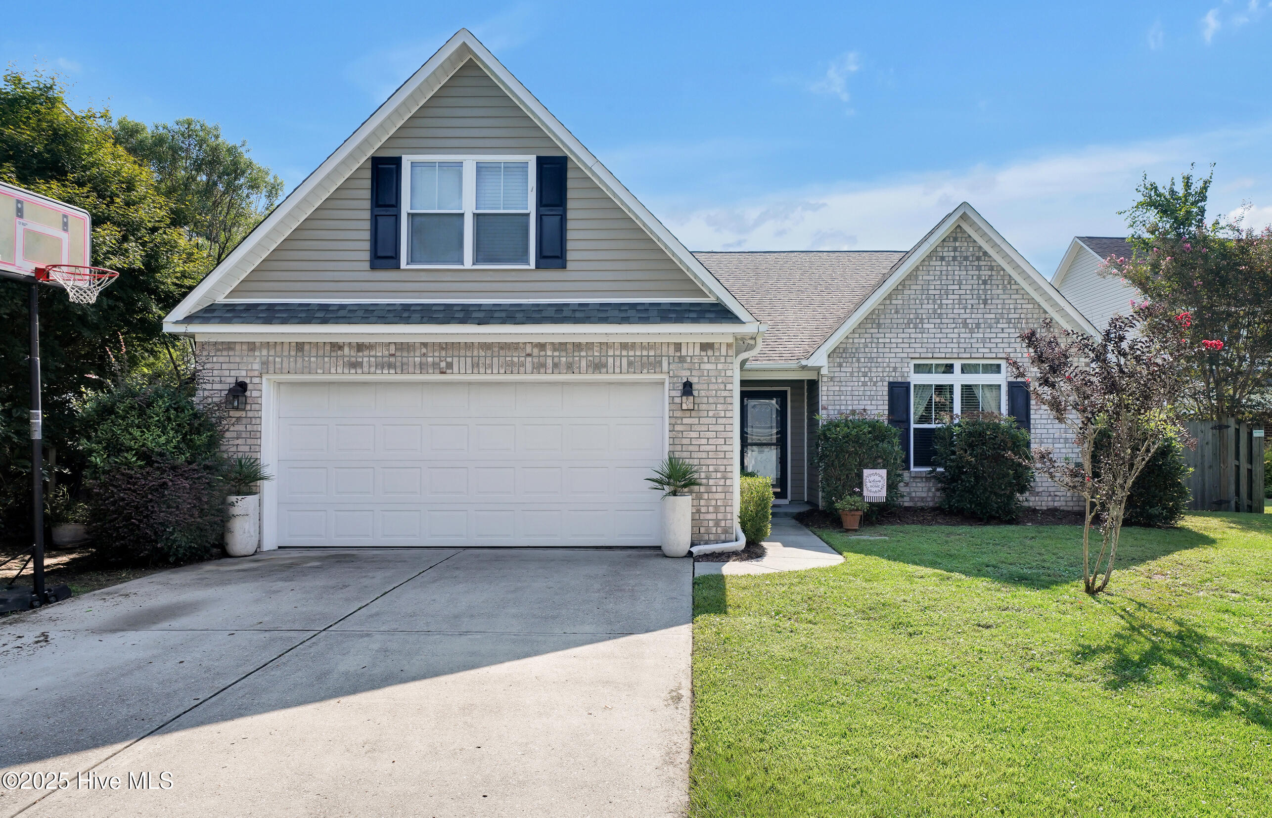 Homes For Sale in 28411 Under $500k