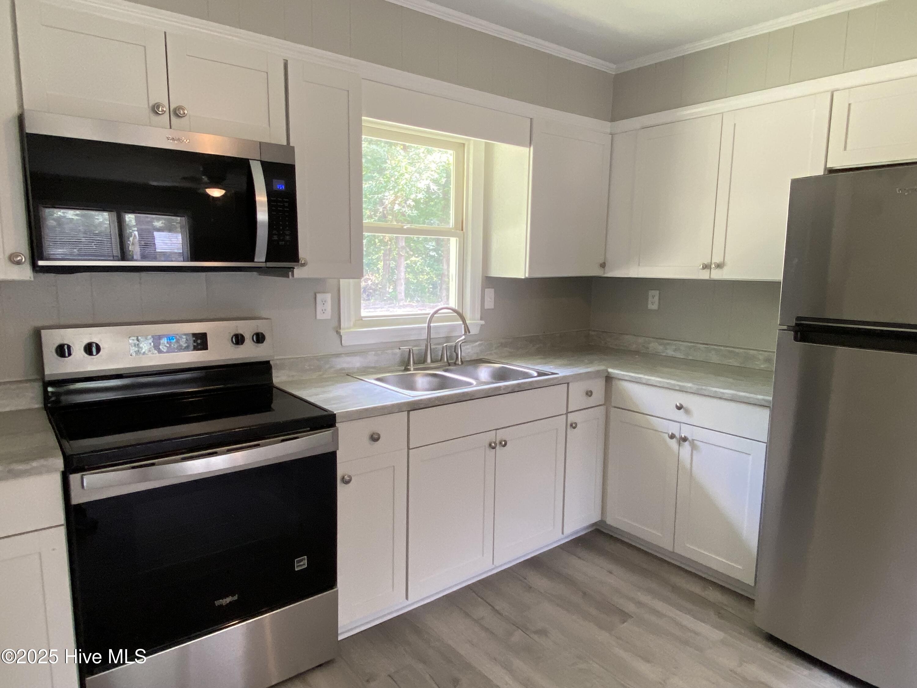 100530577 | Photo 18