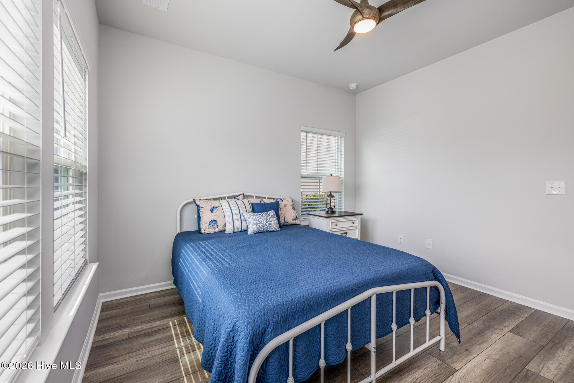 100562008 | Photo 19