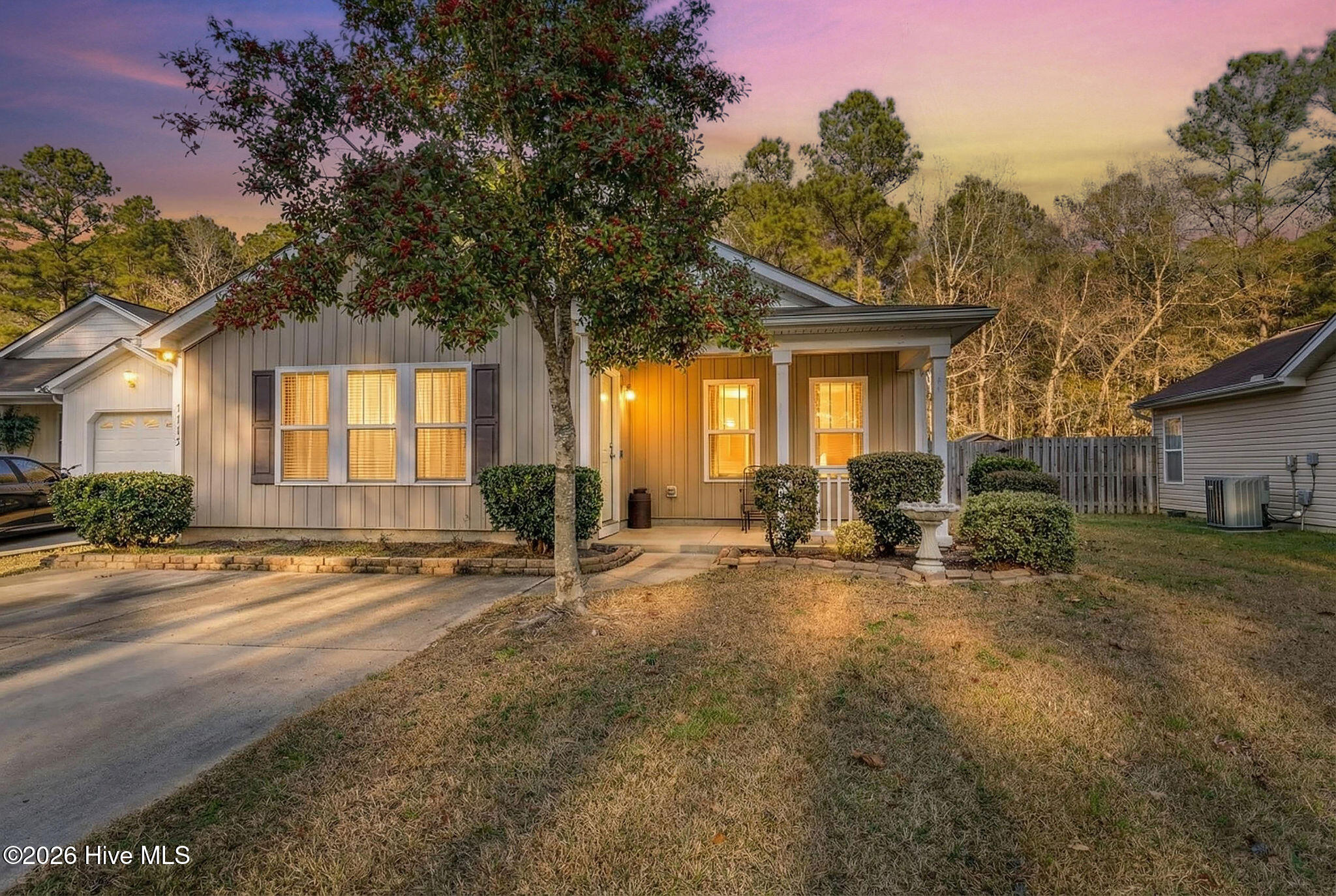 100548212 | Photo 31