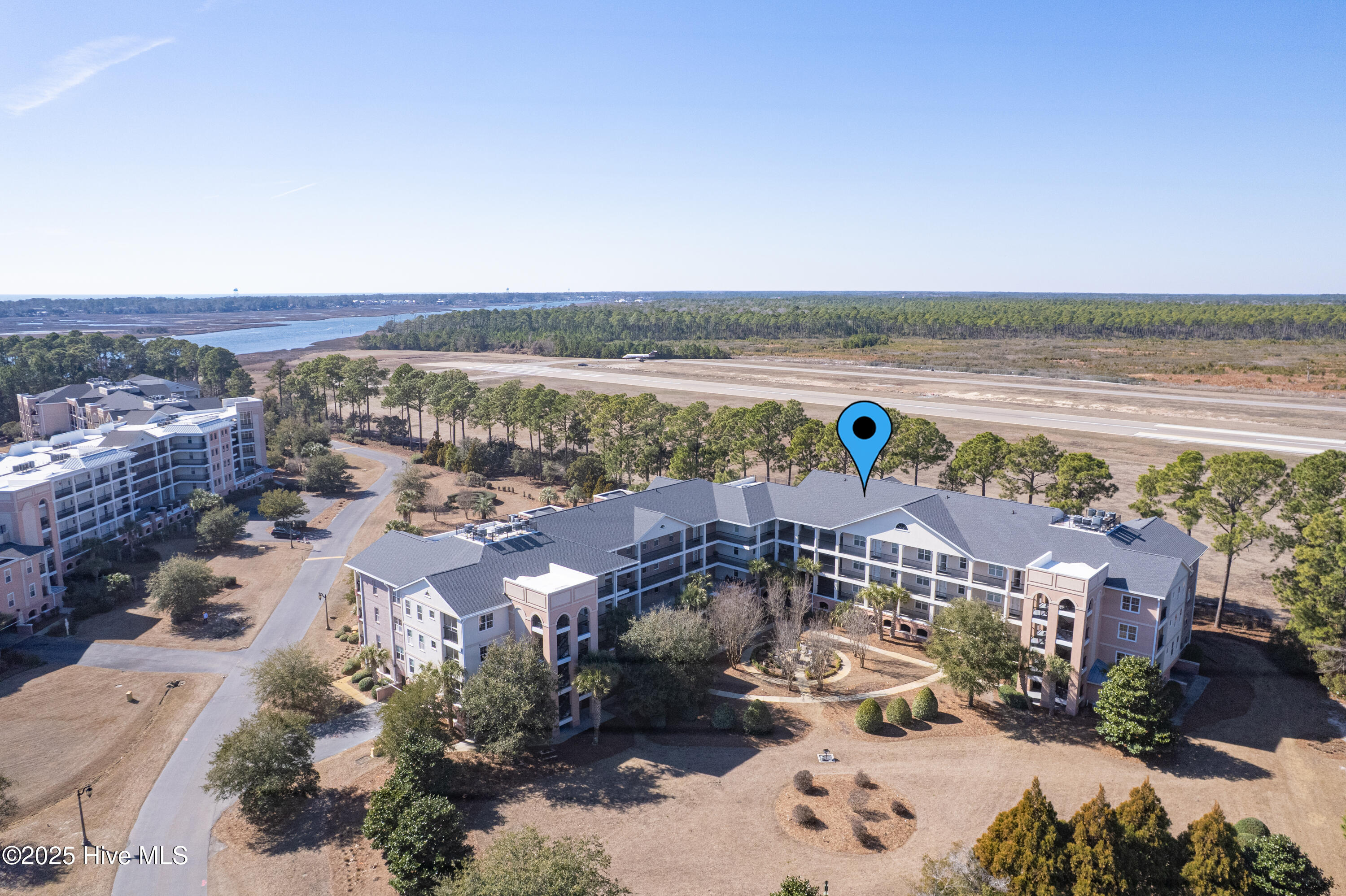 100489556 | Photo 41