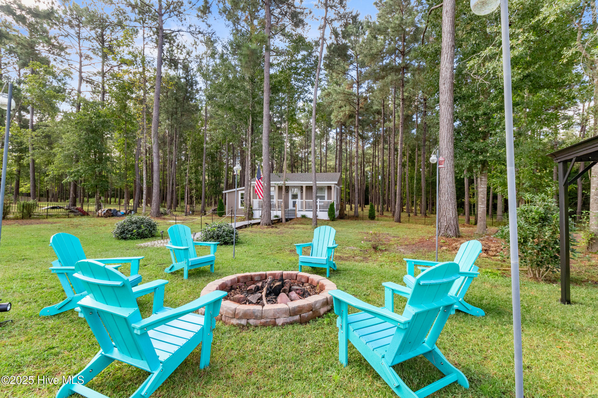 100536261 | Photo 47