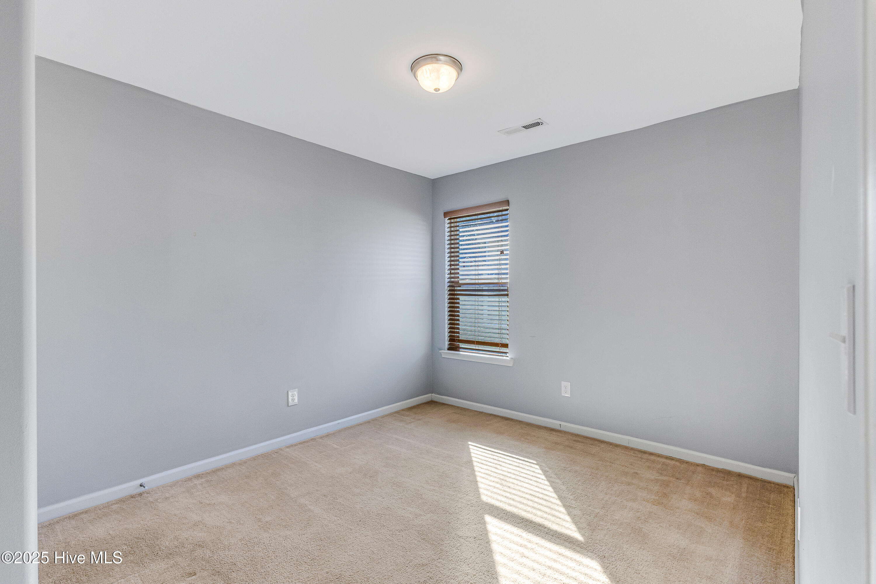 100539432 | Photo 28