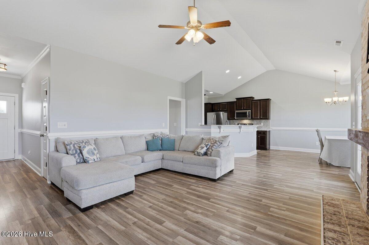 109 Northfield Dr-12