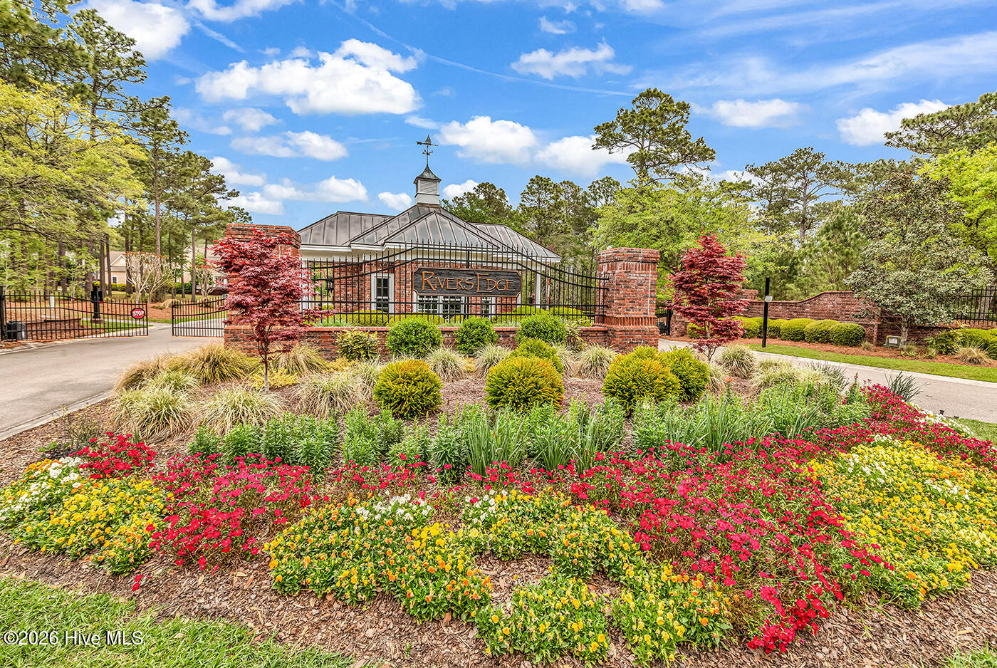 100566110 | Photo 56