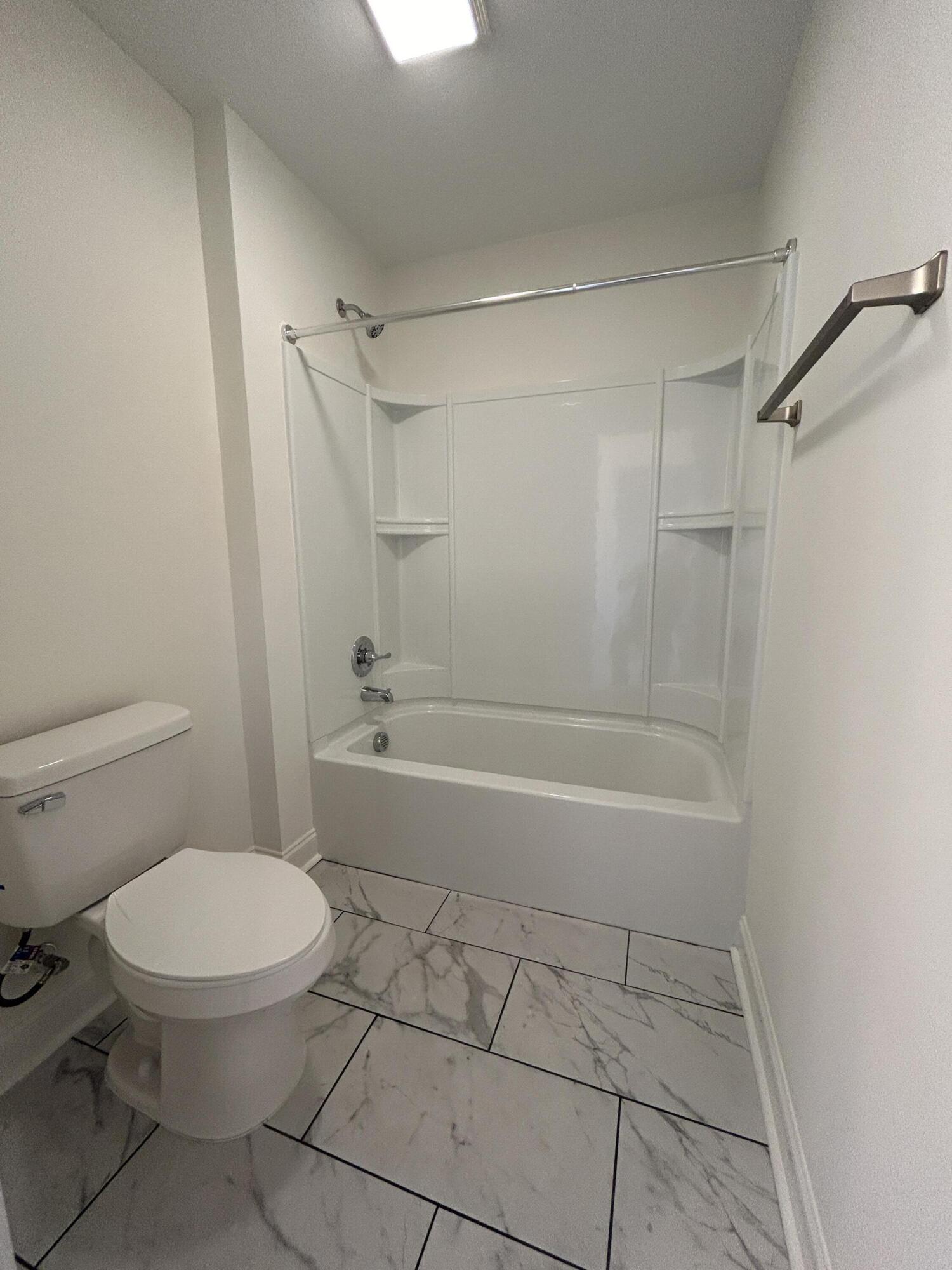 16 Sixteenth Pic- Bathroom 2