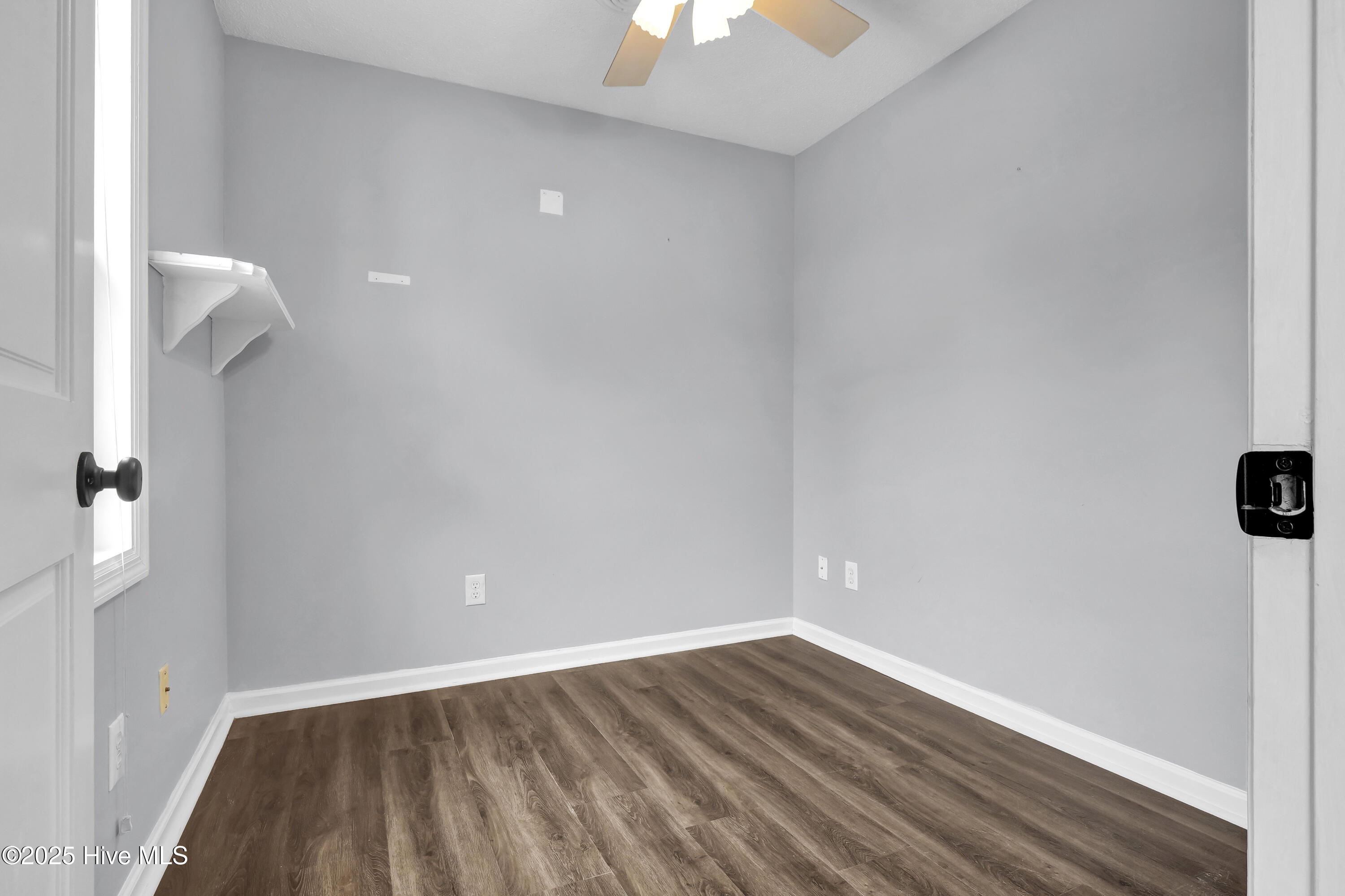 100544266 | Photo 28