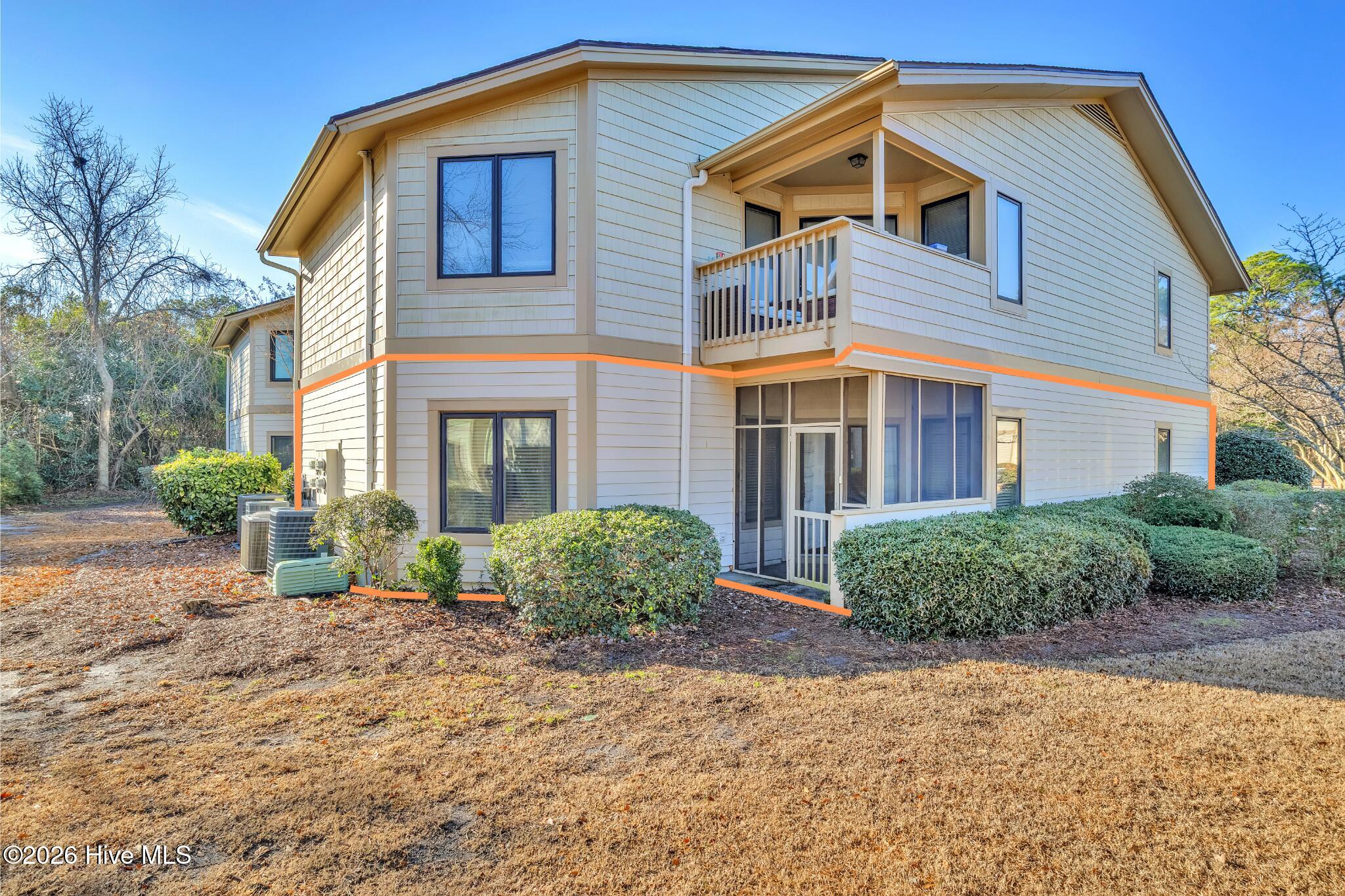 100547351 | Photo 22