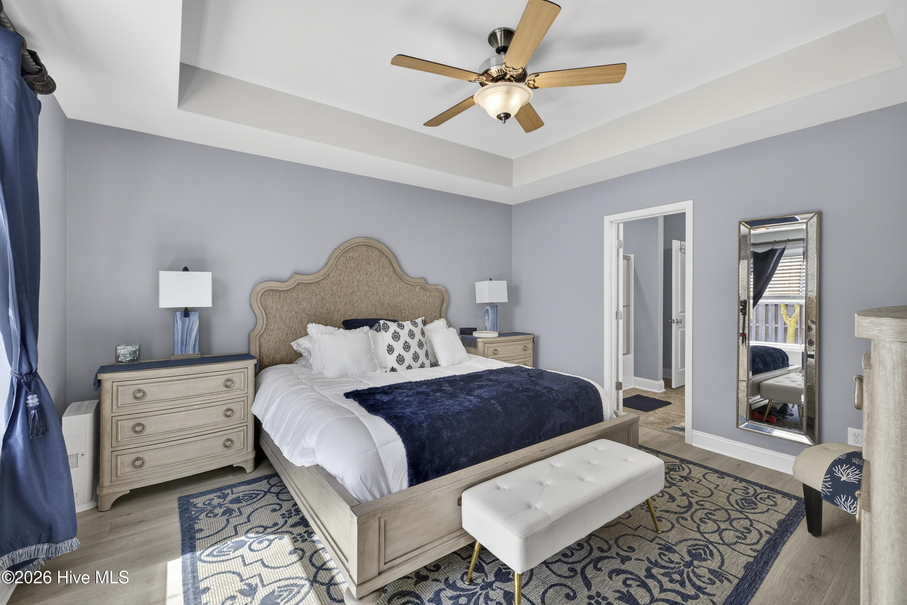 100569203 | Photo 15