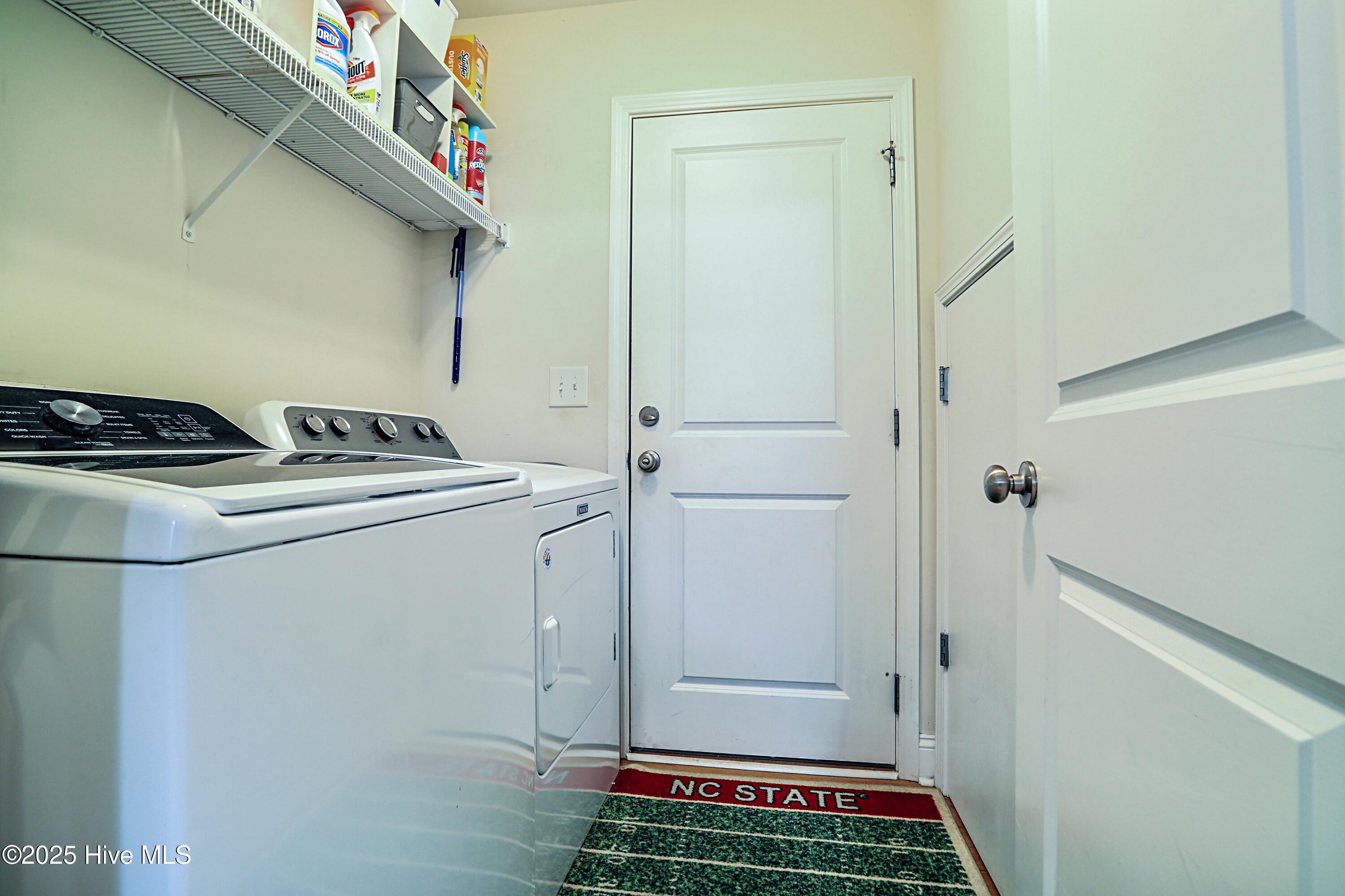 100541806 | Photo 45