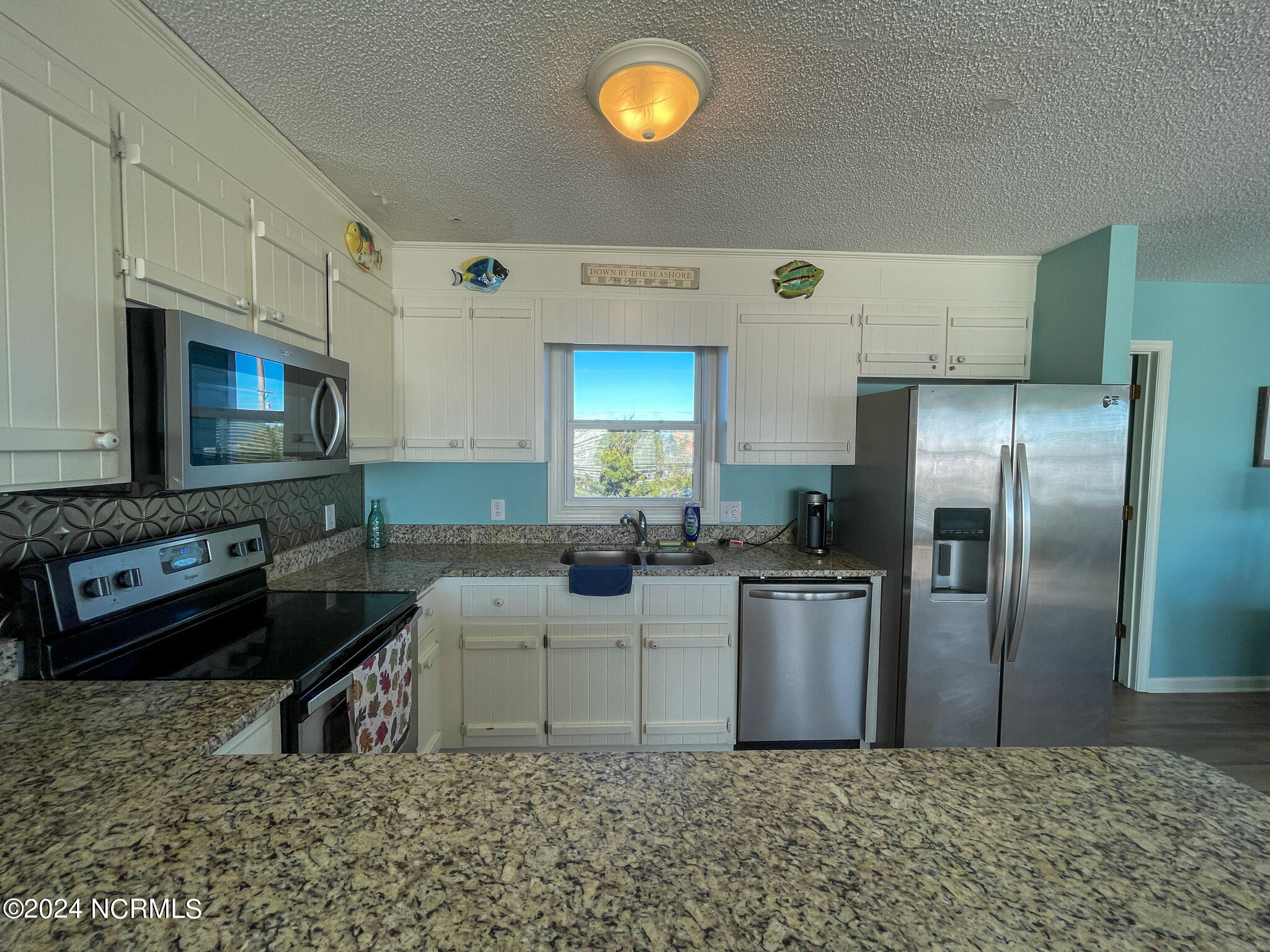 100547664 | Photo 12