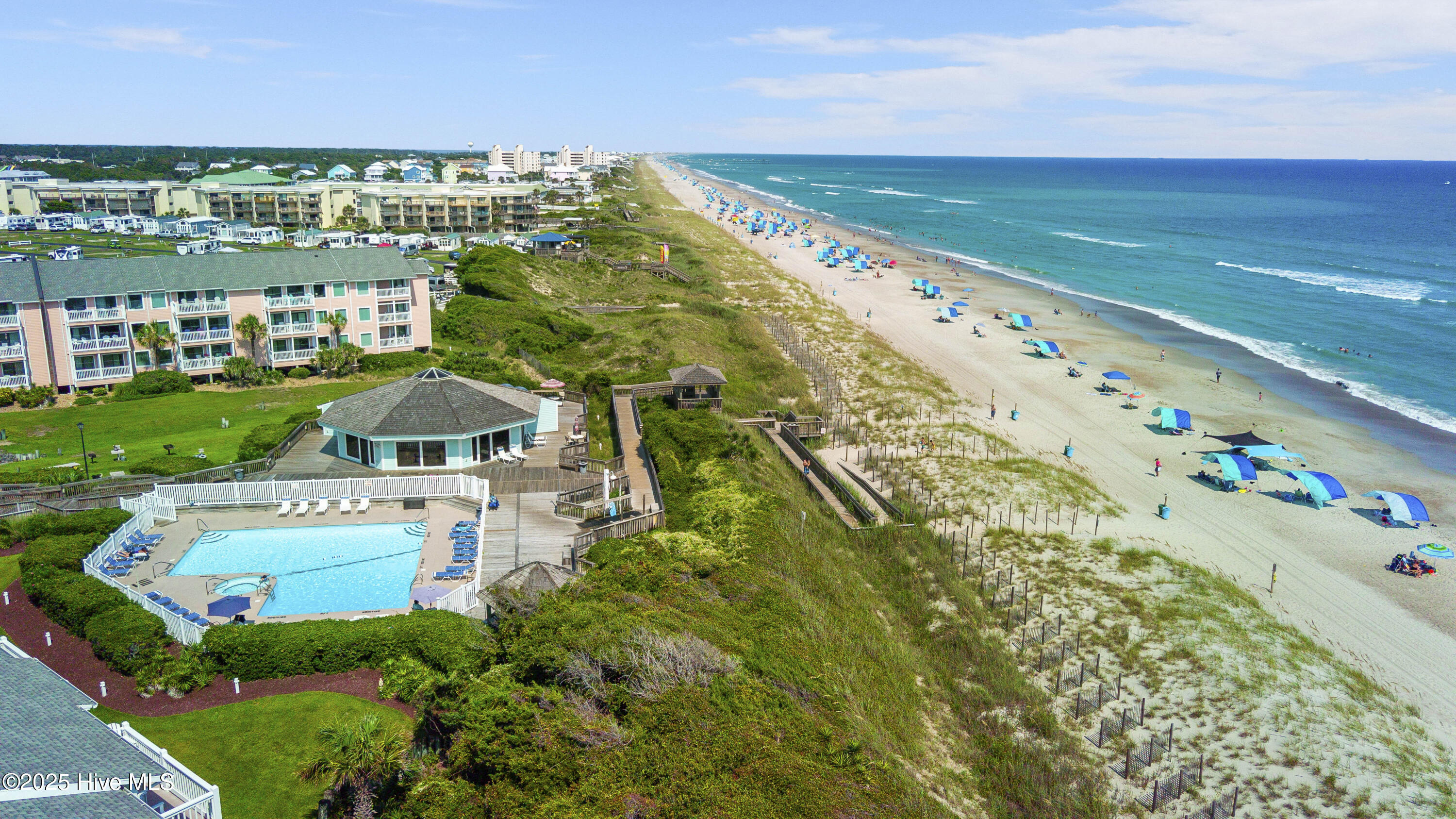 100536863 | Photo 47