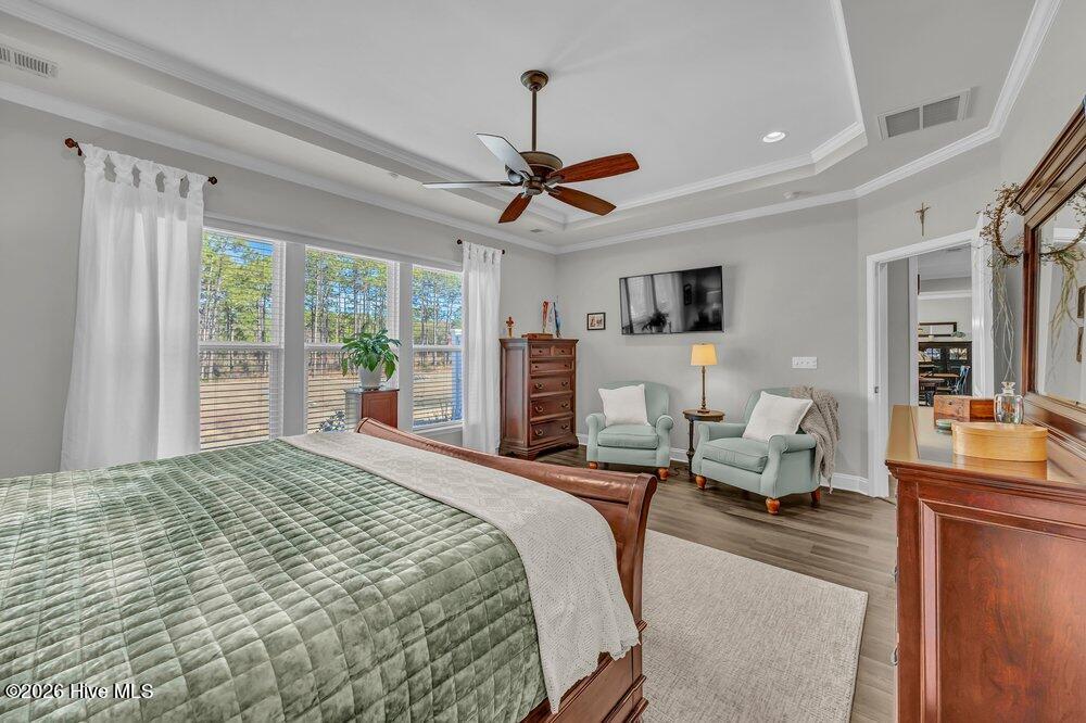 100556390 | Photo 14