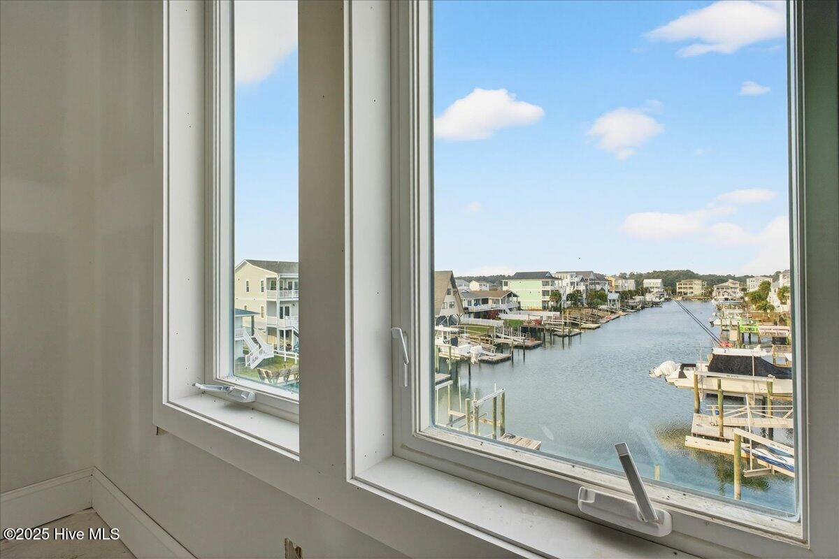 100543300 | Photo 16