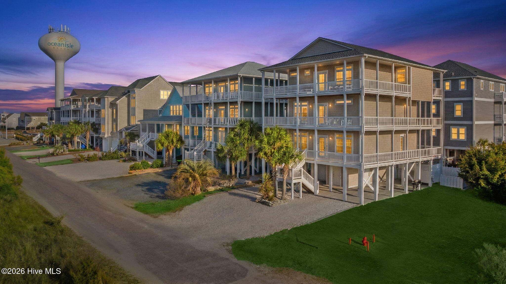 100557138 | Photo 42