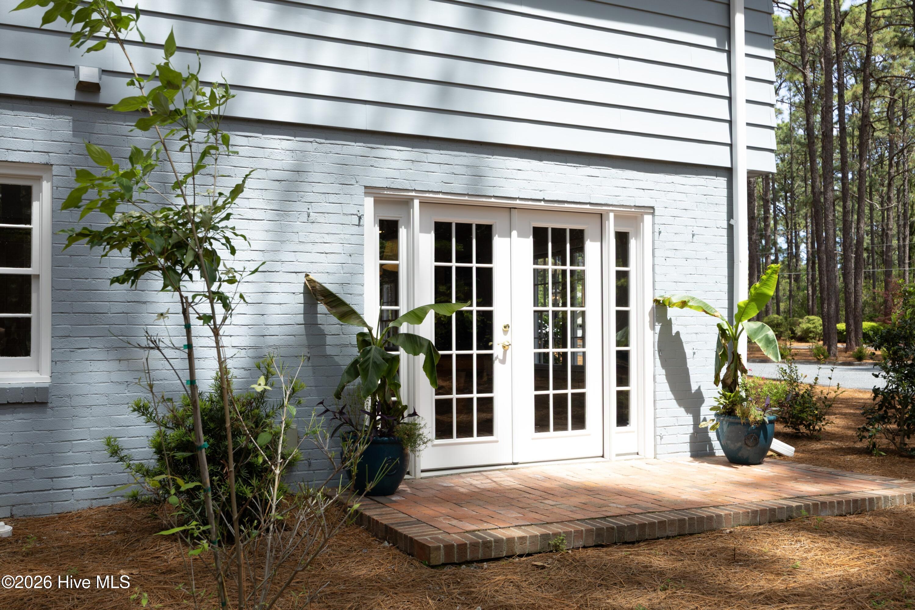 50LeftPatio