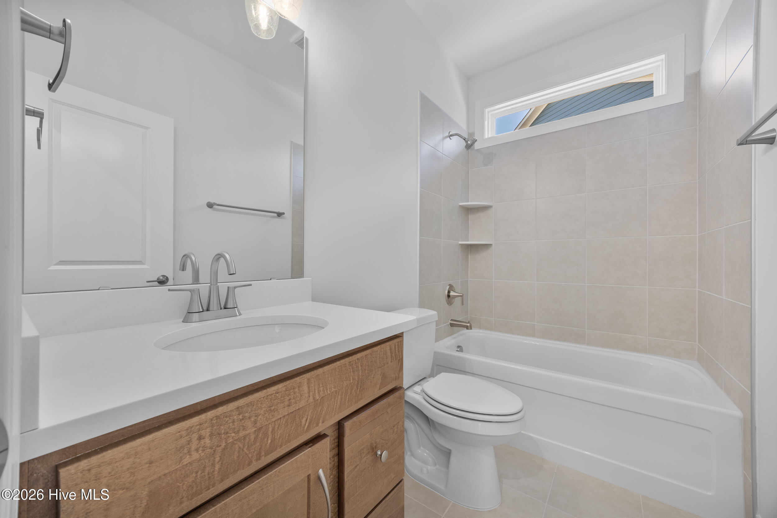 100527053 | Photo 17