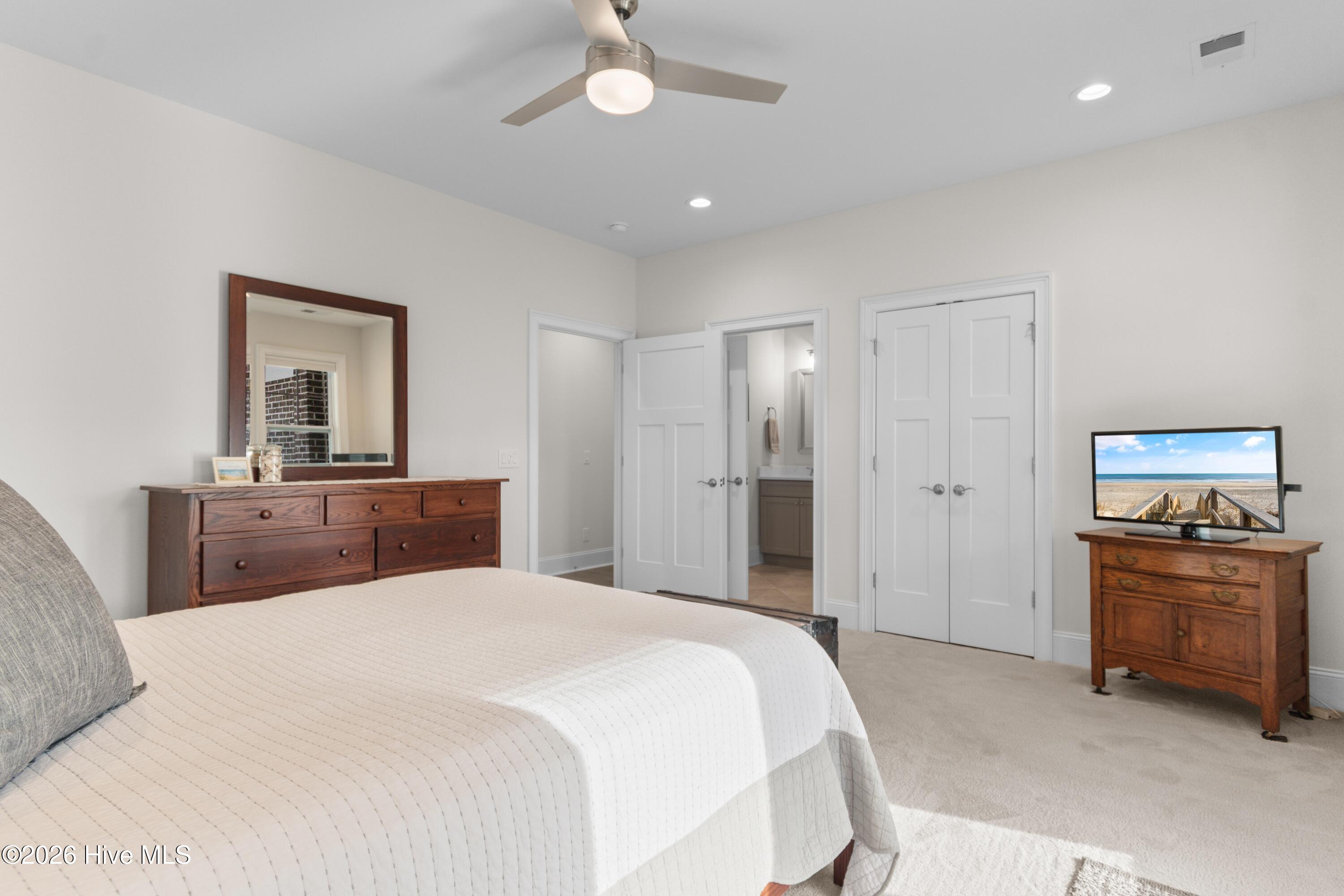 100555426 | Photo 20