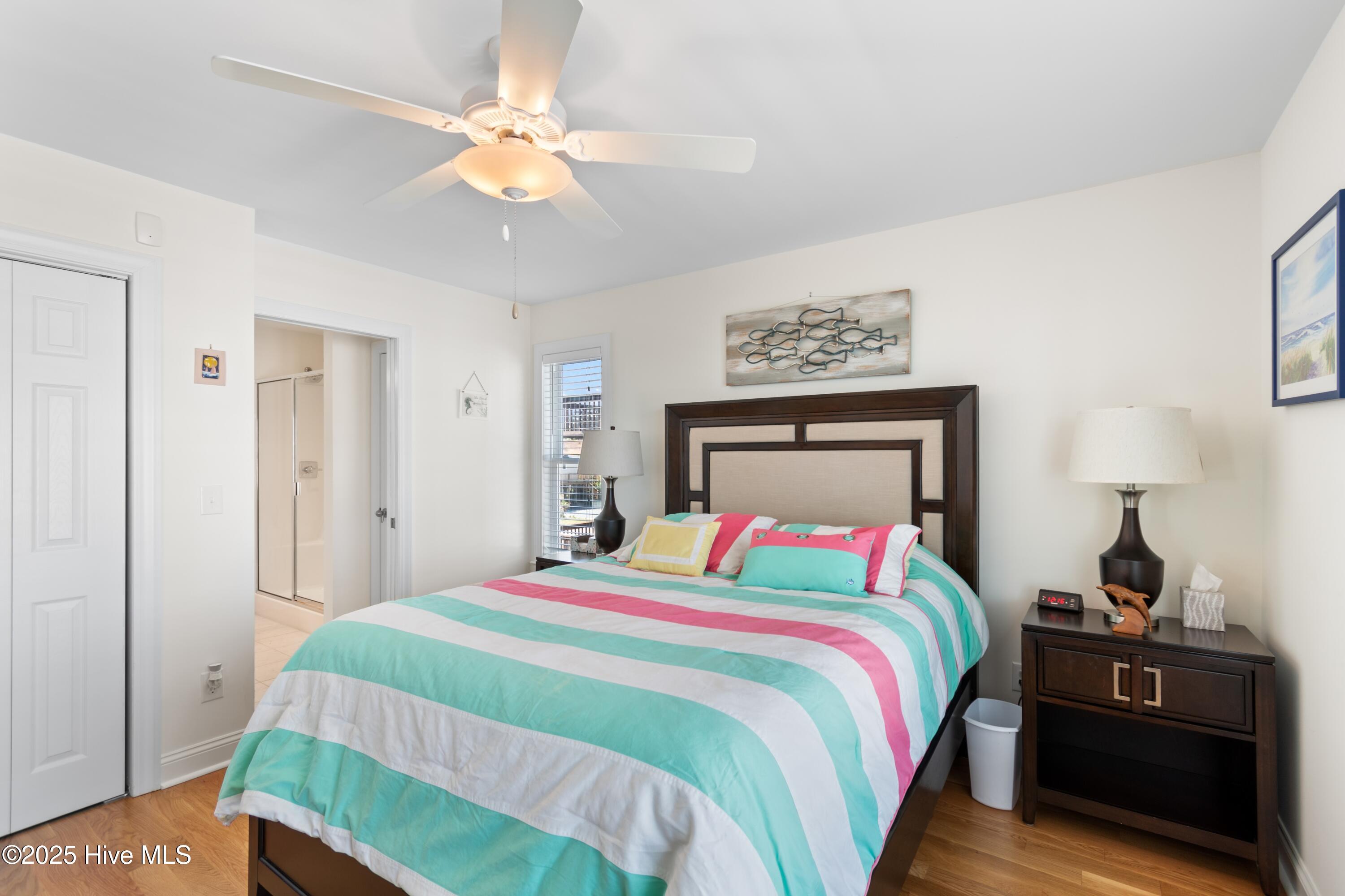 100534441 | Photo 22