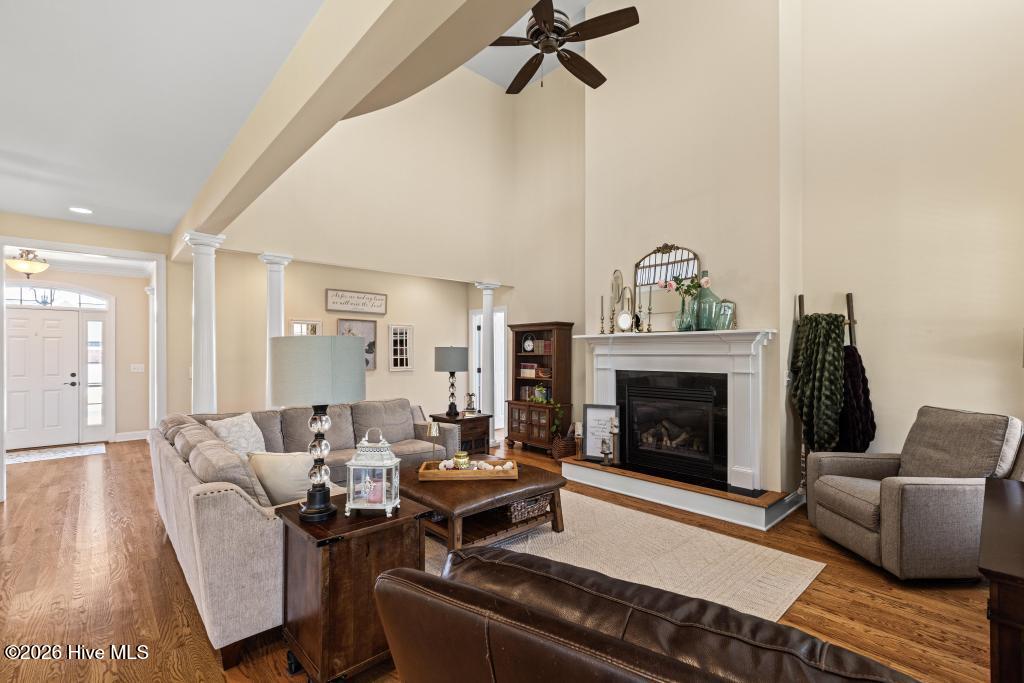 100570572 | Photo 20