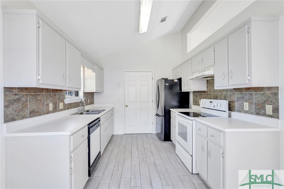 2563 Zachary Court, Hinesville, GA, 31313