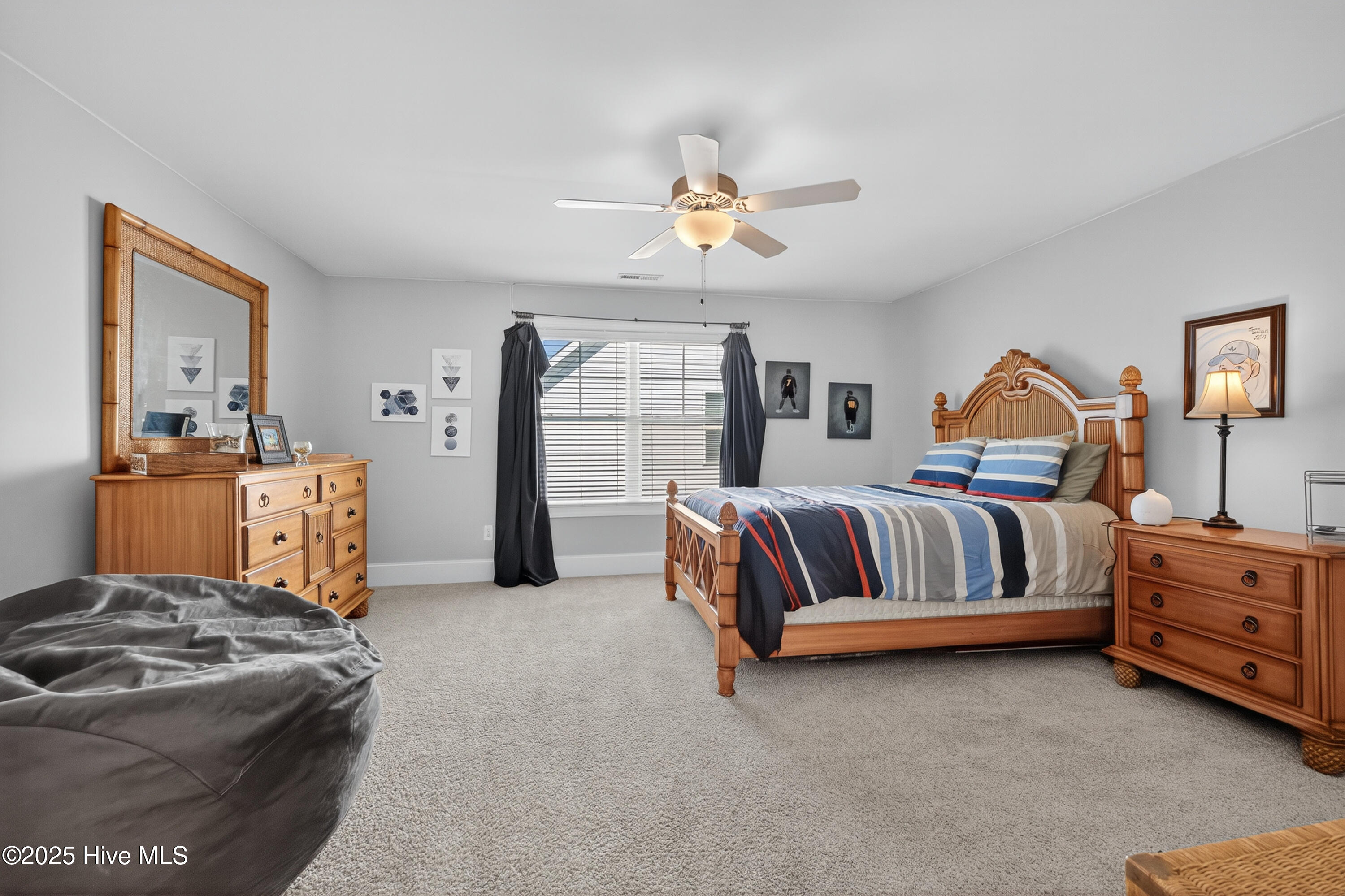 100562726 | Photo 31